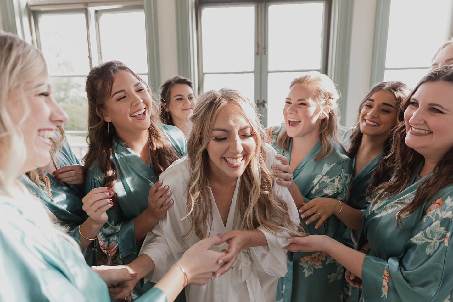 One of my favorite moments in the wedding day is the getting ready portion! The excitement of the ceremony is building and building!! 🥰

Maybe start the morning off with some Mimosas, good music and a dance party. 💃 

#weddingmoments❤️ #wedding #ma