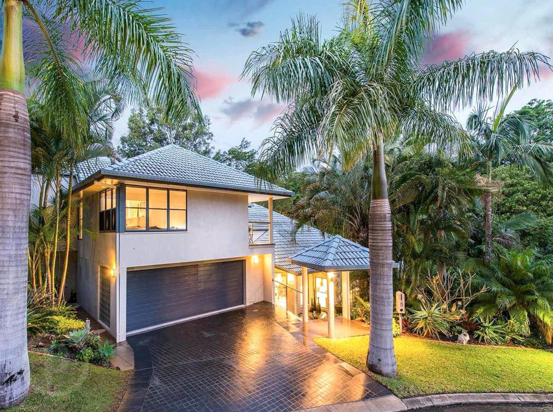 Merry Sparks | Inside an Artist’s Indooroopilly Abode