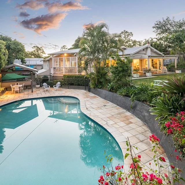 Blending traditional with contemporary ✨👌🏼 // 9 Woodberry Ave Sherwood⠀⠀⠀⠀⠀⠀⠀⠀⠀
⠀⠀⠀⠀⠀⠀⠀⠀⠀
⠀⠀⠀⠀⠀⠀⠀⠀⠀
⠀⠀⠀⠀⠀⠀⠀⠀⠀
⠀⠀⠀⠀⠀⠀⠀⠀⠀
⠀⠀⠀⠀⠀⠀⠀⠀⠀
⠀⠀⠀⠀⠀⠀⠀⠀⠀
#brisbanehomes #brisbaneproperty #brisbanerealestate #realestate #brisbanecity #thisisbribane #placeestateag