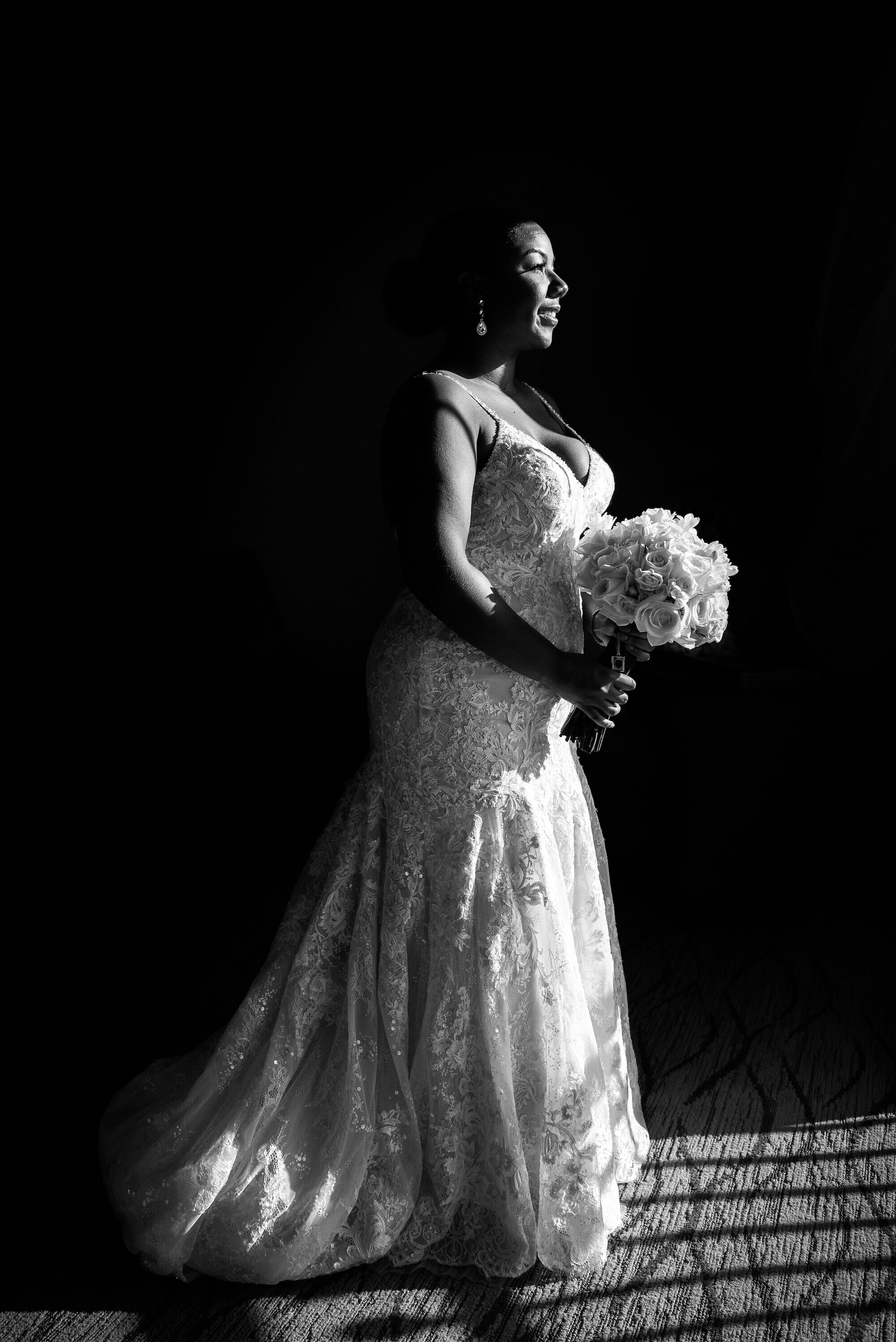 laura-how-to-plan-a-destination-wedding-in-oranjestad-aruba-hilton-aruba-resort-black-destination-bride-desti-tv-desti-guide-to-destination-weddings-2020-bride-black-white.jpg