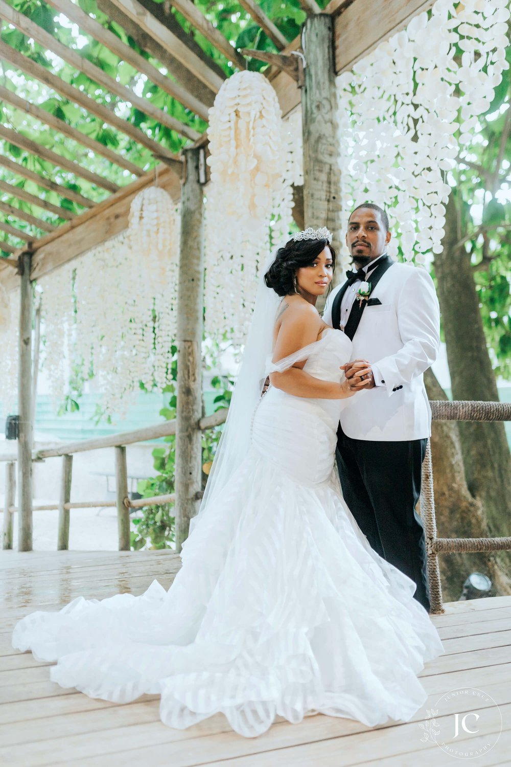 destibride-nicole-how-to-plan-a-destination-wedding-in-punta-cana-dominican-republic-jellyfish-restaurant-royalton-bavaro-resort-black-destination-bride-desti-tv-desti-guide-to-destination-weddings-2021-the-pittmans-desticouple.jpg