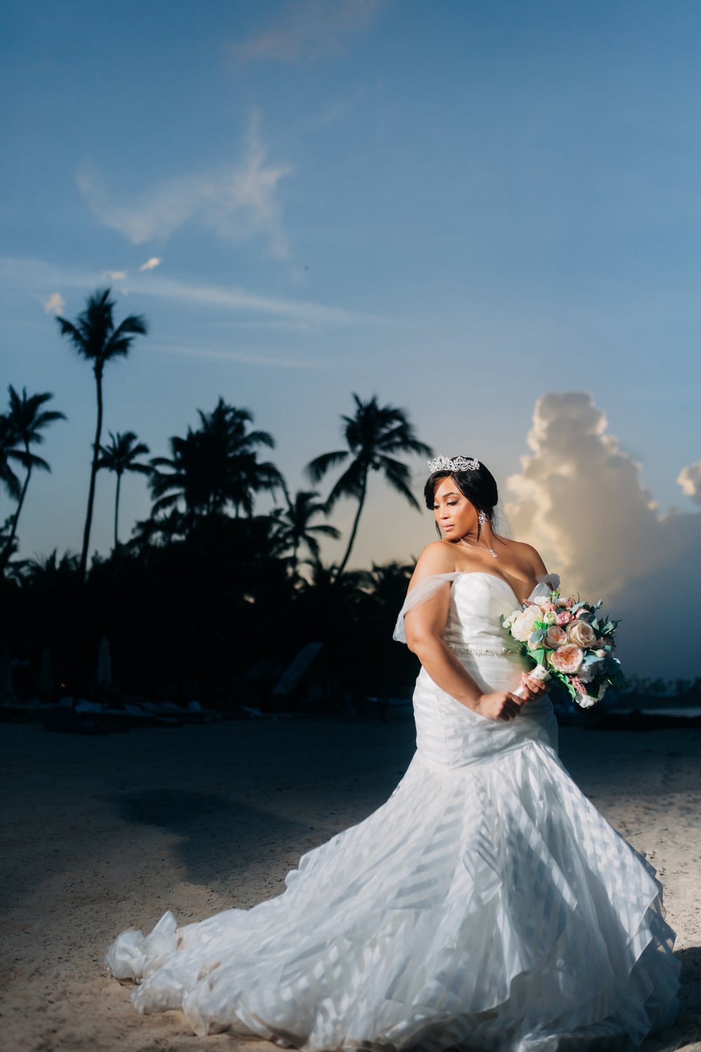 destibride-nicole-how-to-plan-a-destination-wedding-in-punta-cana-dominican-republic-jellyfish-restaurant-royalton-bavaro-resort-black-destination-bride-desti-tv-desti-guide-to-destination-weddings-2021-beach-bride-sunset1.jpg