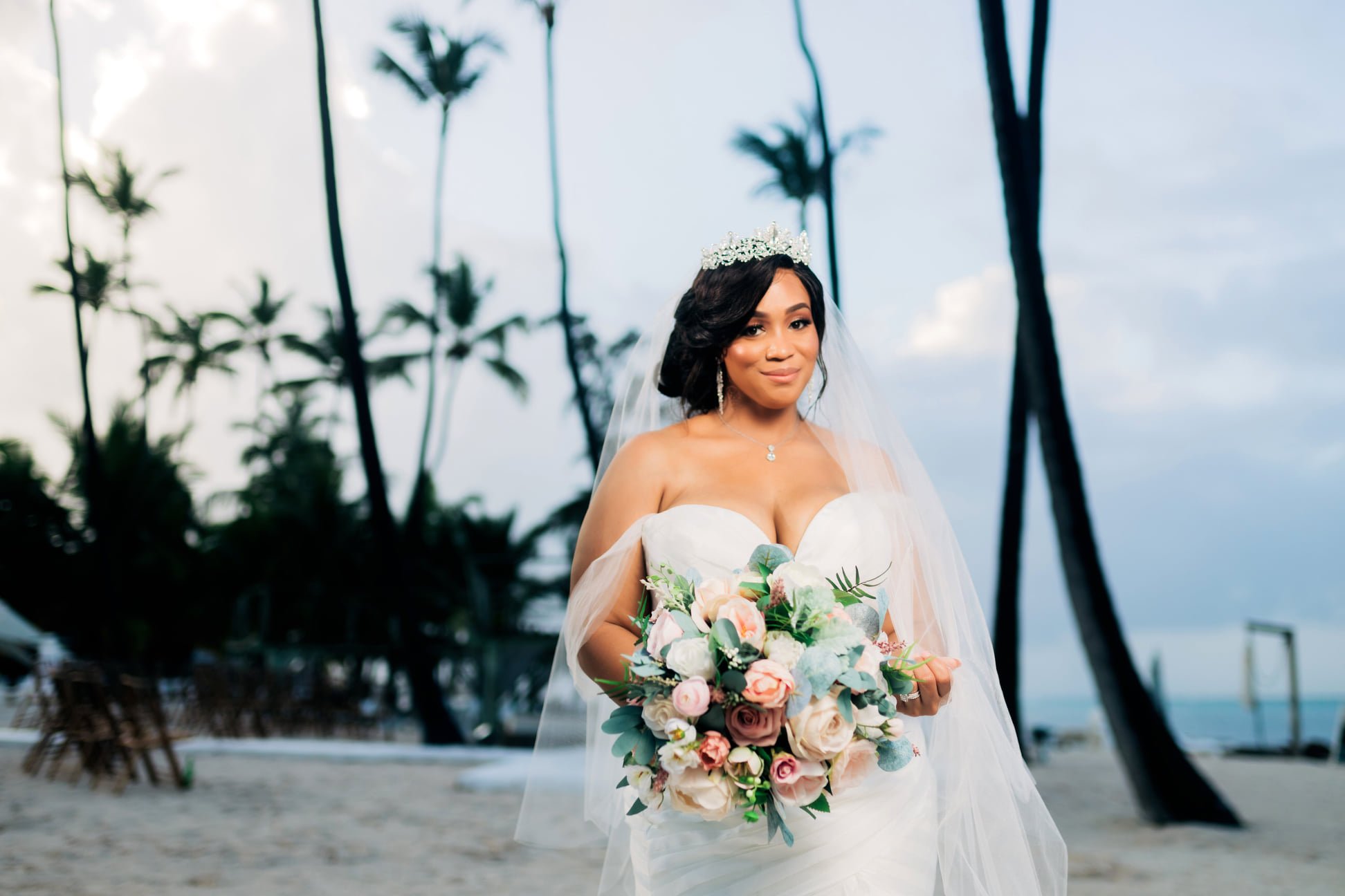 destibride-nicole-how-to-plan-a-destination-wedding-in-punta-cana-dominican-republic-jellyfish-restaurant-royalton-bavaro-resort-black-destination-bride-desti-tv-desti-guide-to-destination-weddings-2021-beach-bride-sunset2.jpg