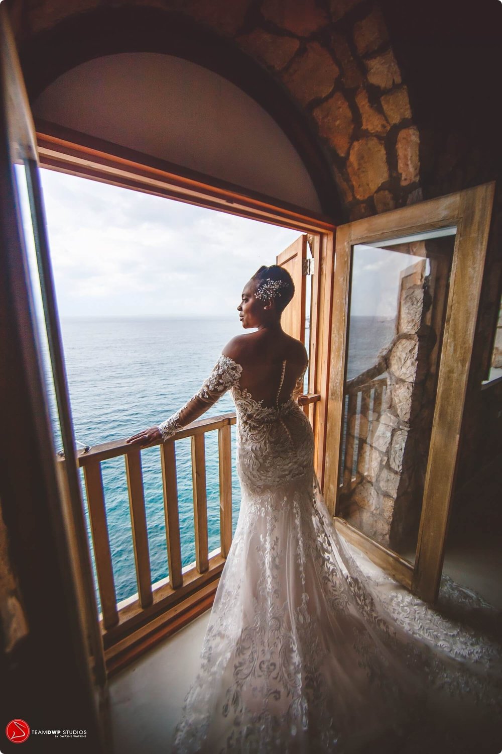 alstons-how-to-plan-a-destination-wedding-in-negril-jamaica-pattoo-castle-black-destination-bride-desti-tv-desti-guide-to-destination-weddings-desticouple-2021-0022.jpg