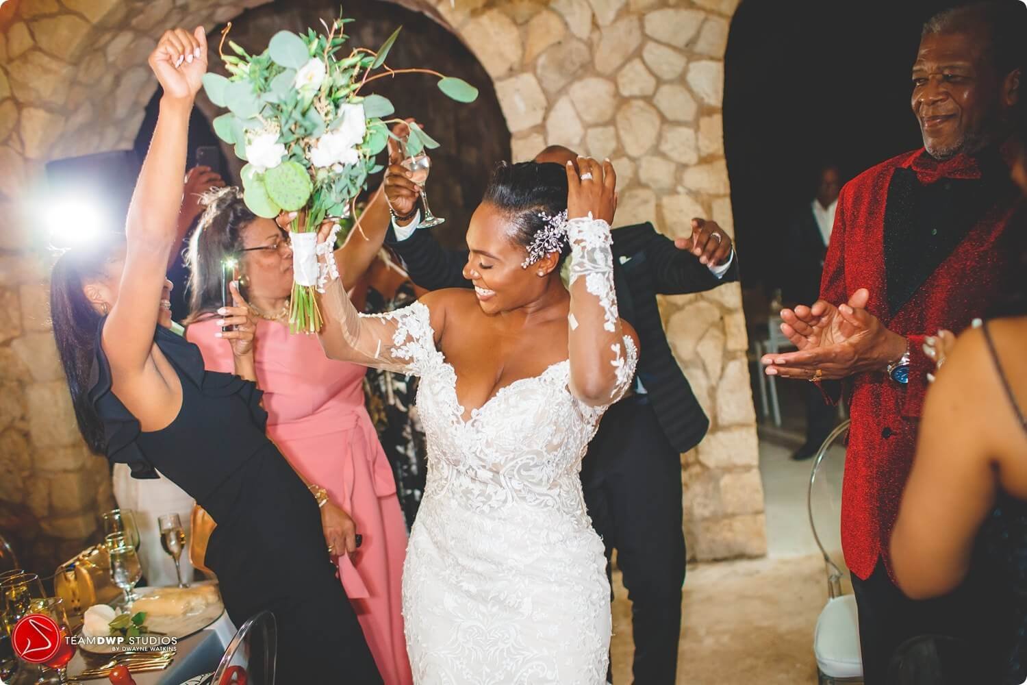 alstons-how-to-plan-a-destination-wedding-in-negril-jamaica-pattoo-castle-black-destination-bride-desti-tv-desti-guide-to-destination-weddings-desticouple-2021-0077.jpg