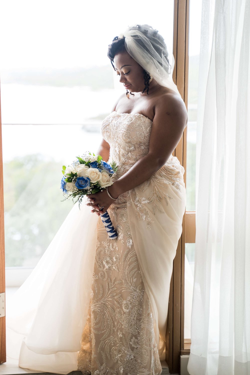 brittany-how-to-plan-a-destination-wedding-in-willemstad-curacao-dreams-curacao-resort-review-black-destination-bride-desti-tv-desti-guide-to-destination-weddings-natural-hair-locs-gown-2022.jpg