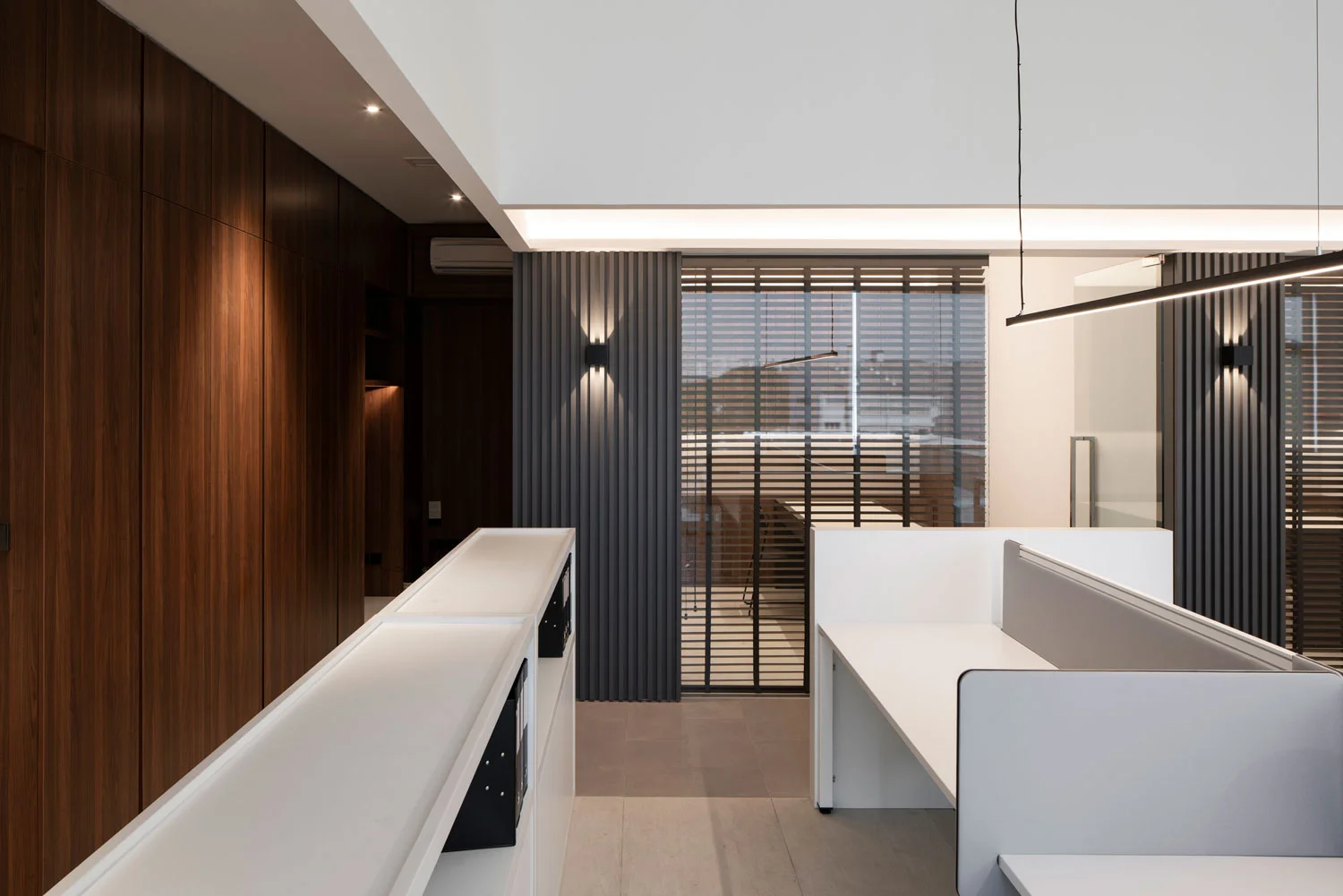 JOW-Architects---Quality-Road-Office022.jpg