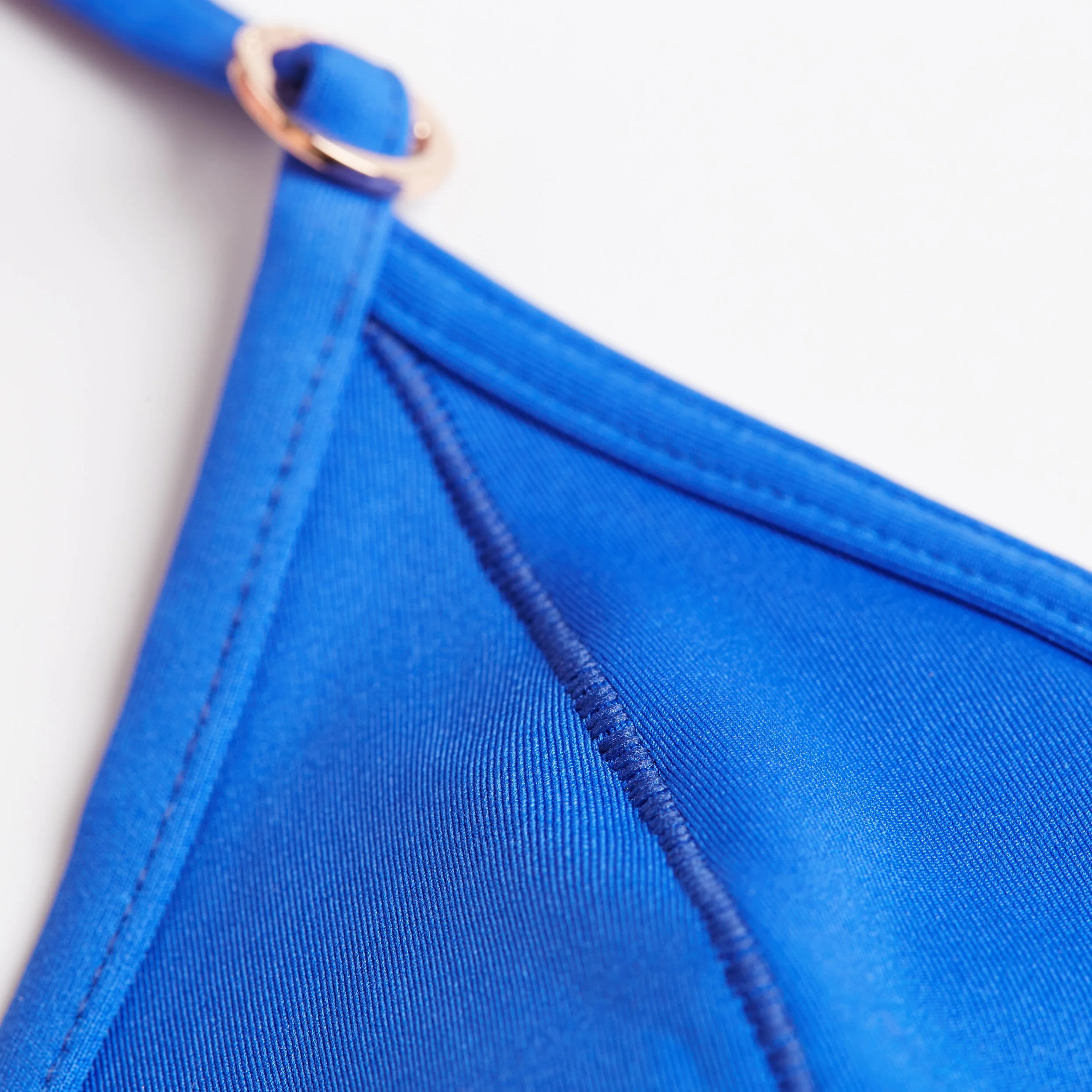 It`s a Tie Triangle TopBLUEBLACK_DrawstringEnds18694.jpg