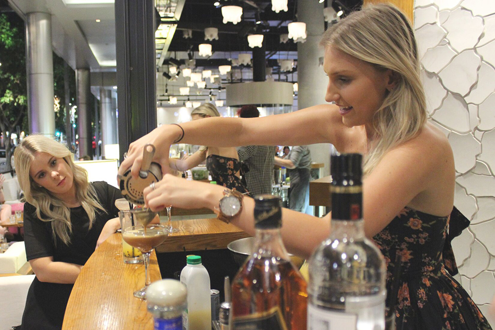 cocktail-experience.jpg