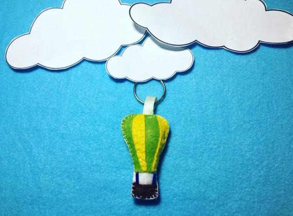 FeltHotAirBalloonKeychain.jpeg