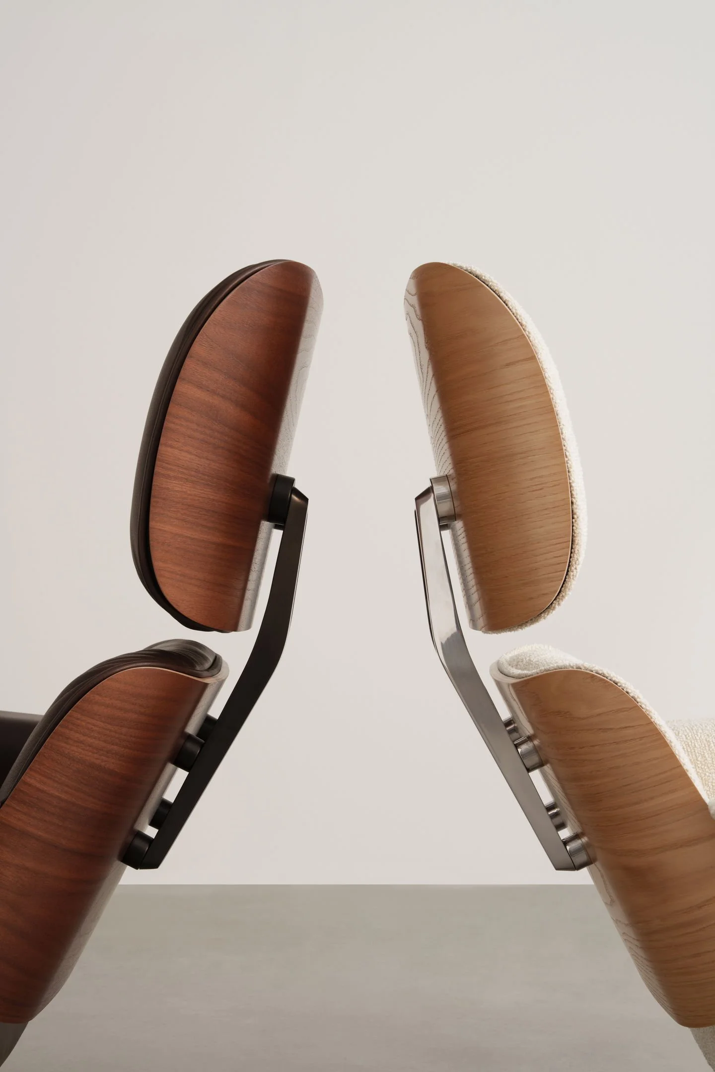 9509773_Eames collection - Lounge Chair_v_fullbleed_1440x.jpg