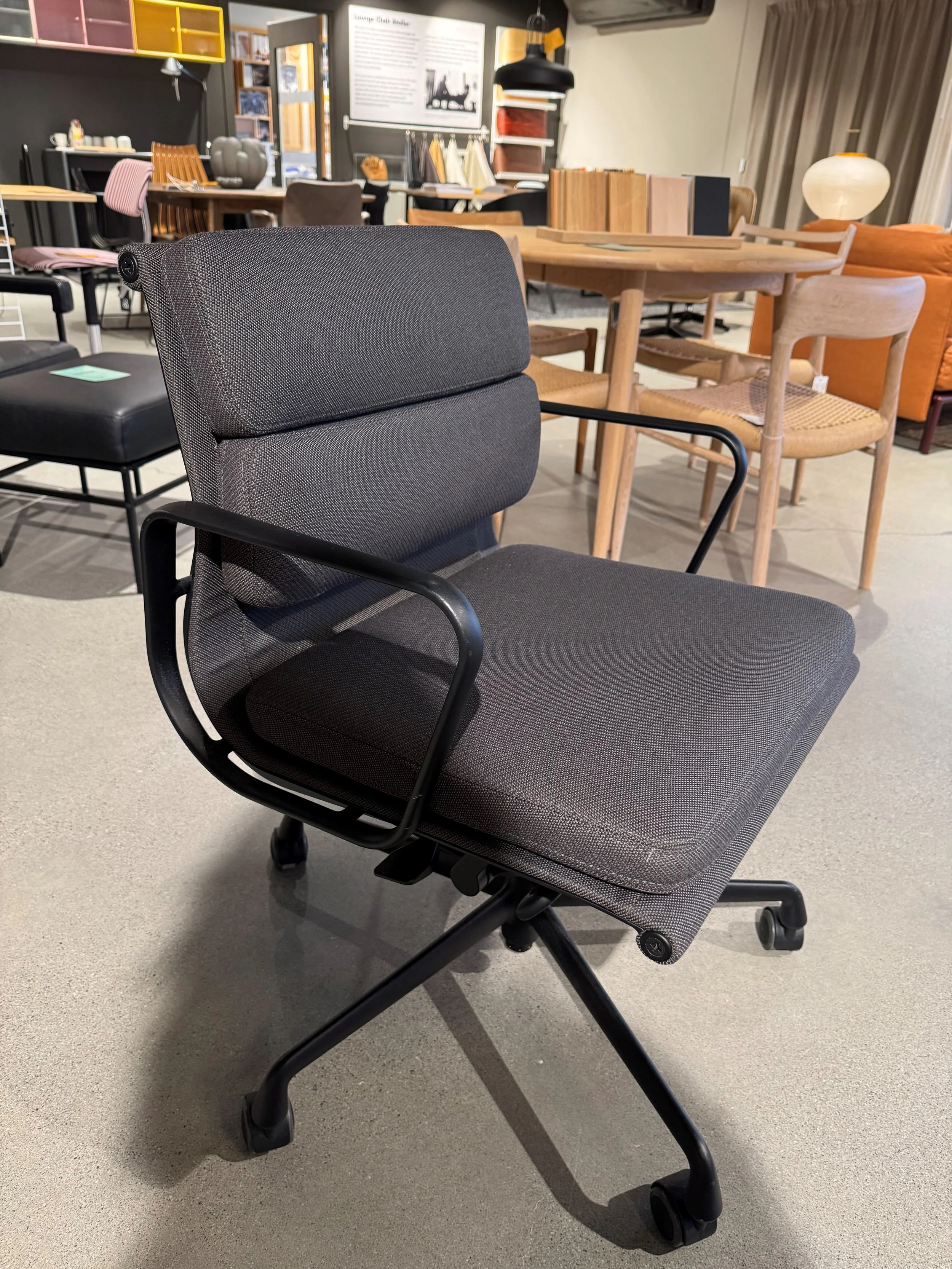 SOLGT - EA217 kontorstol