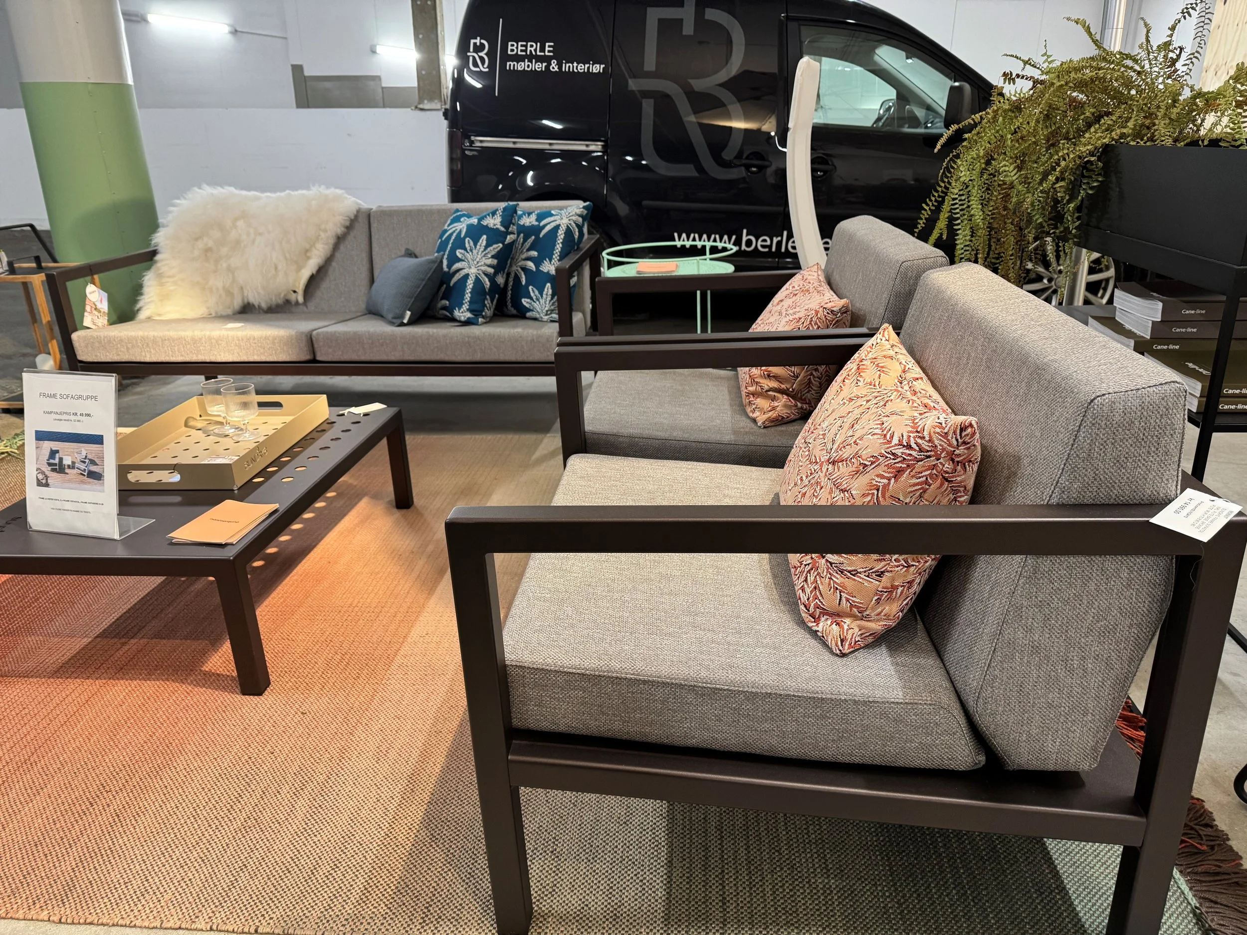 NÅ: 39.000,- Frame utendørs sofagruppe