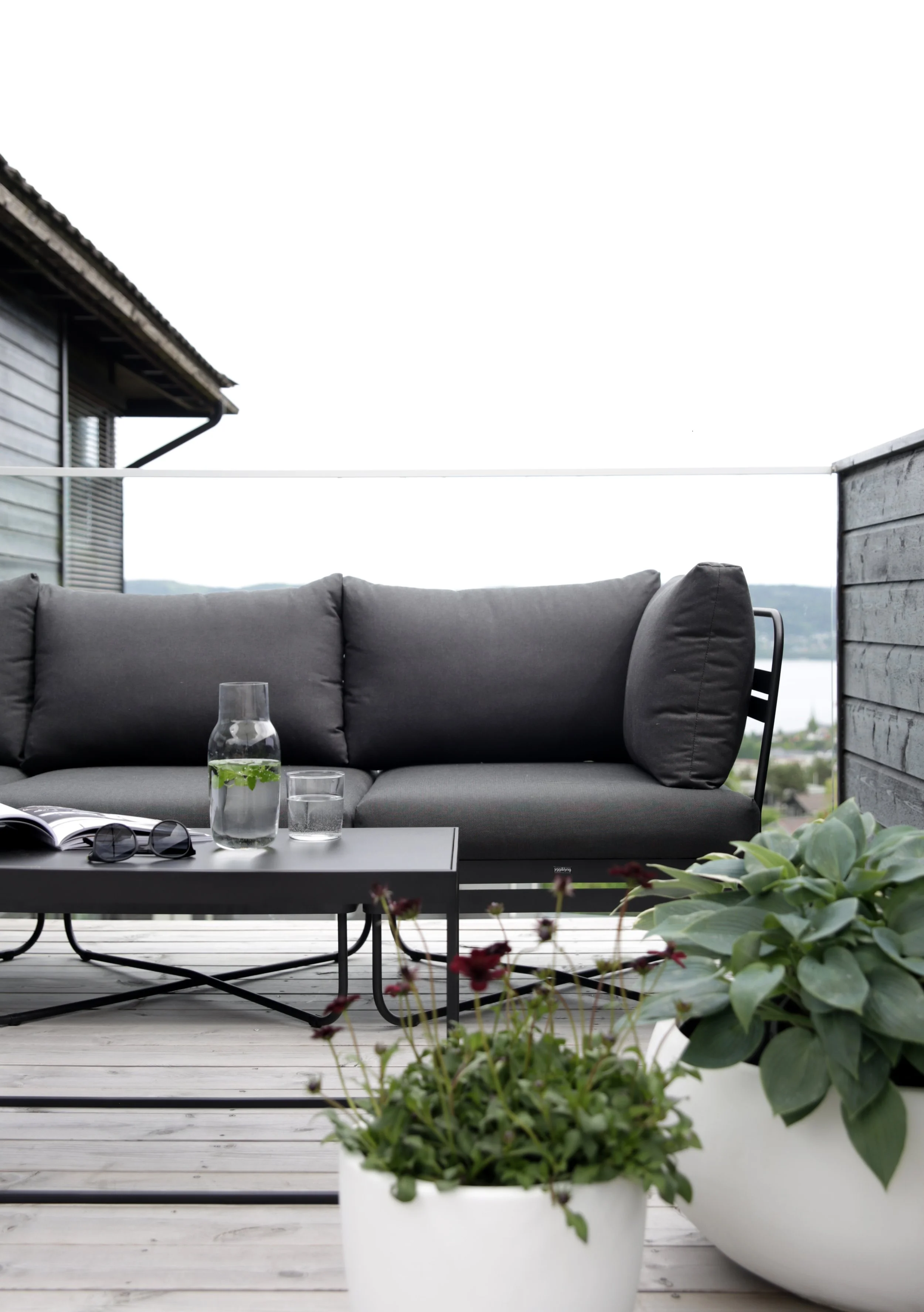 S_Outdoor-Sofa-Bris-S-04-@stylizimoblog.jpg