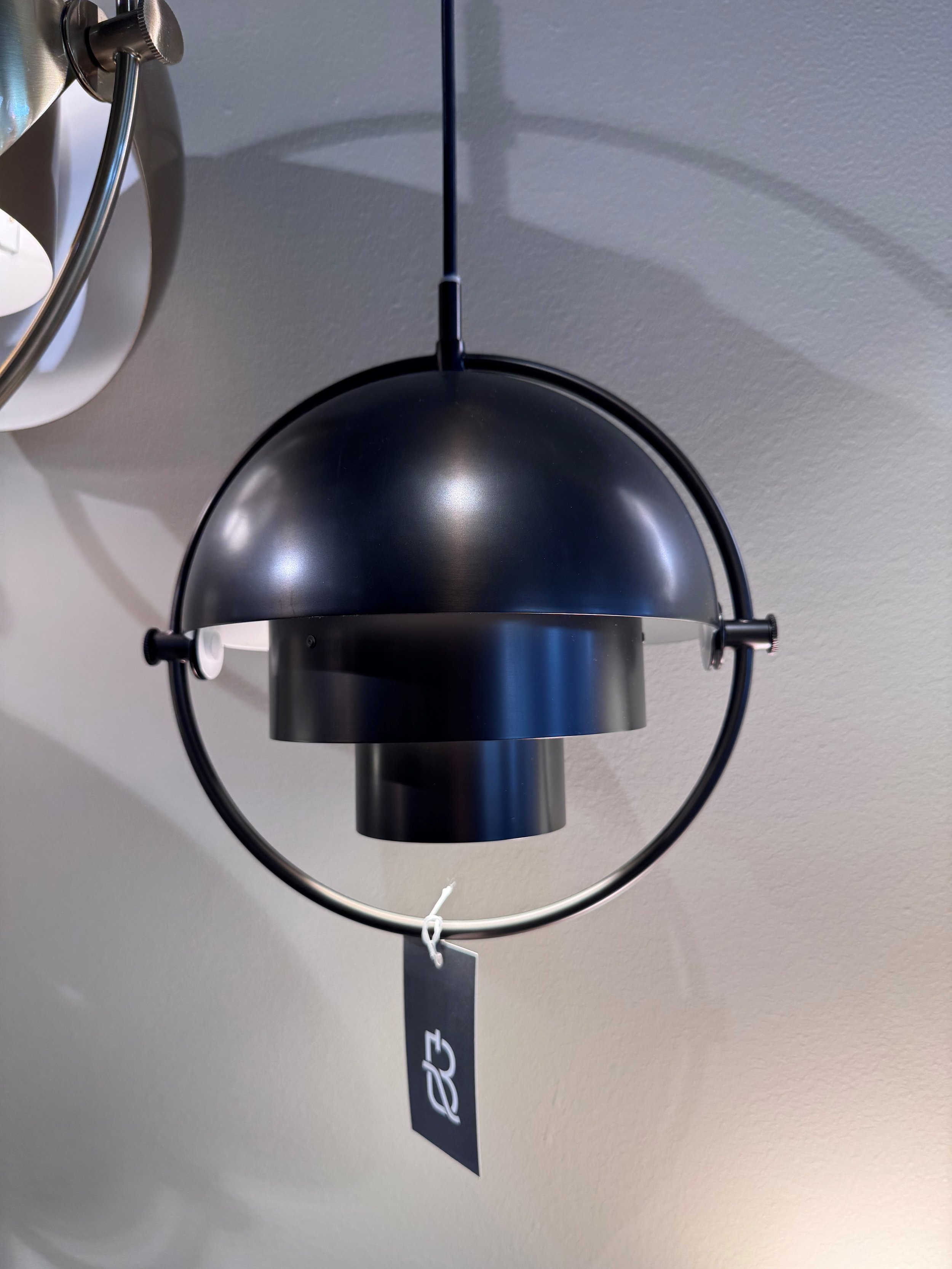 NÅ: 4.500,- Multi-Lite small Black Brass