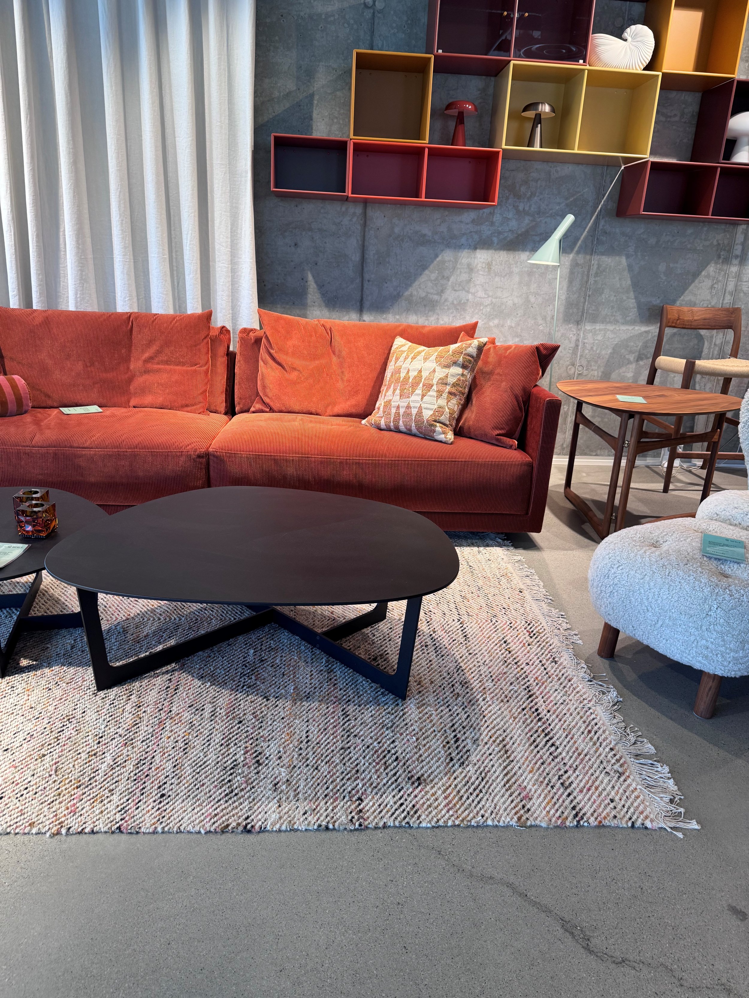 SOLGT - Insula coffee table