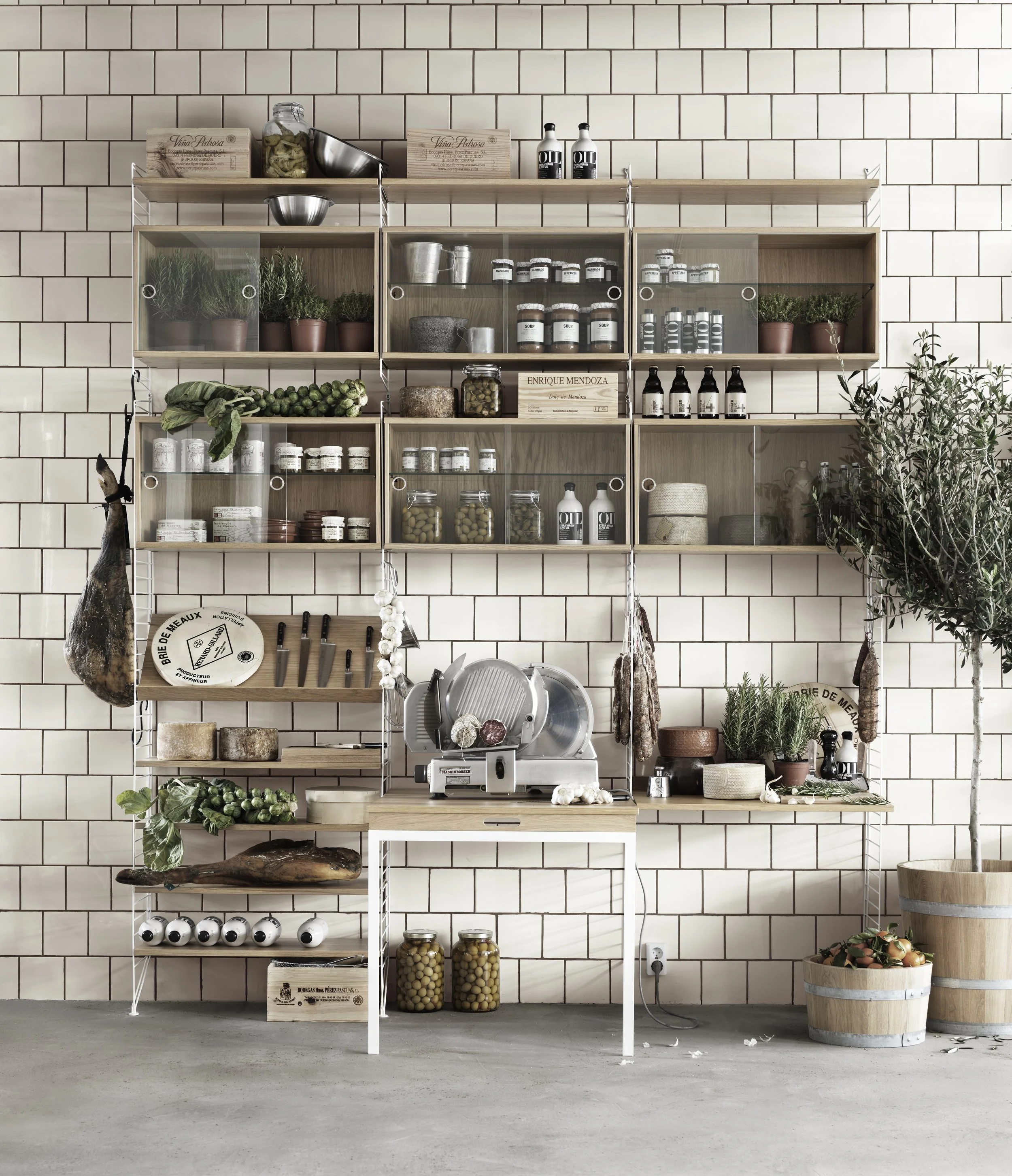 string-system-work-space-oak-white_portrait.jpg
