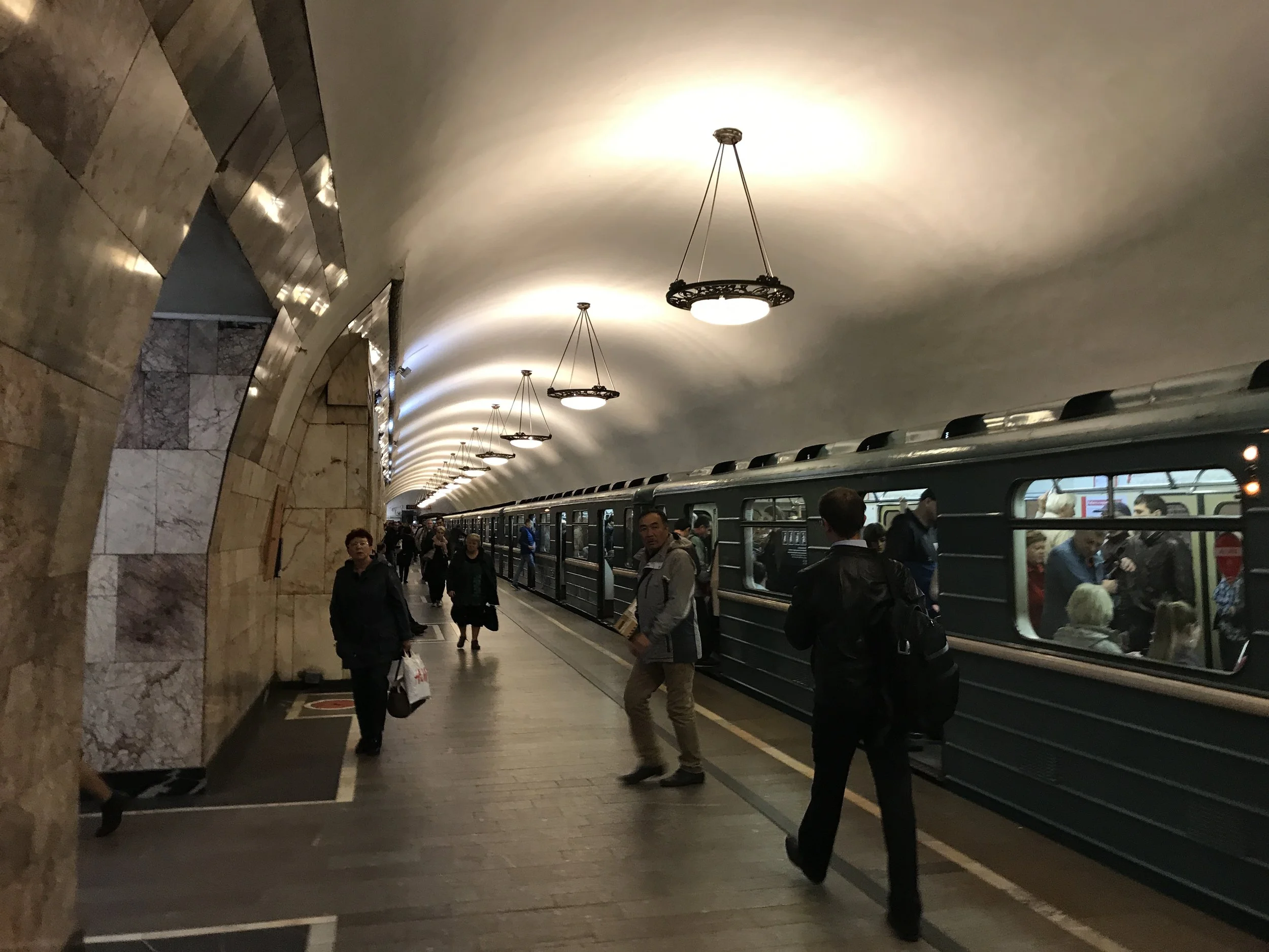 أحد محطات المترو في موسكو