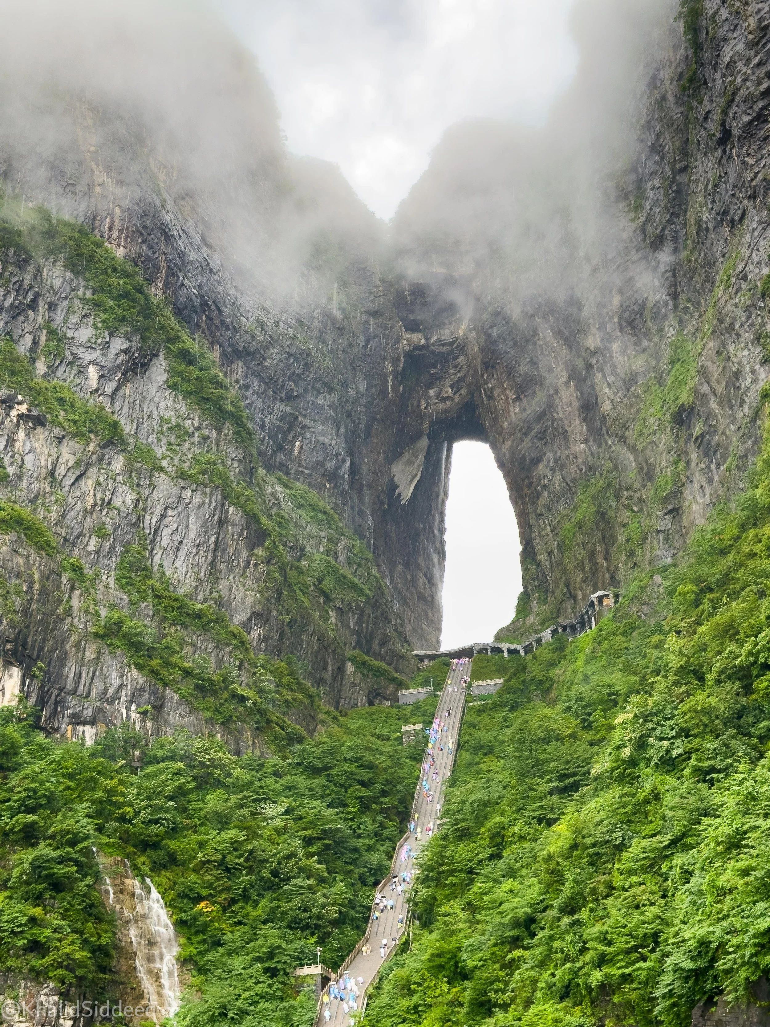 بوابة السماء