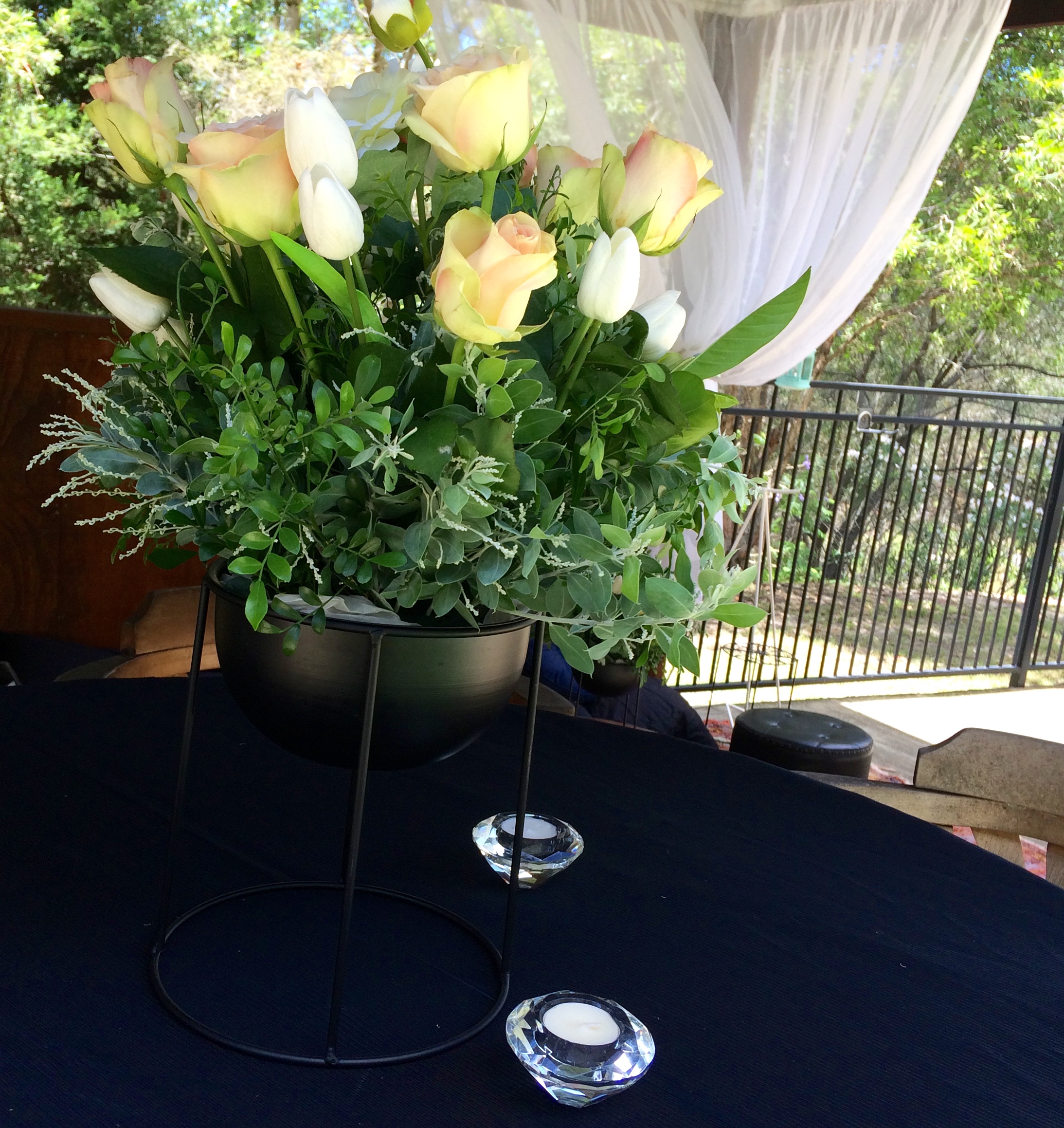 bar styling, florals, pop up bar, mobile drinks service