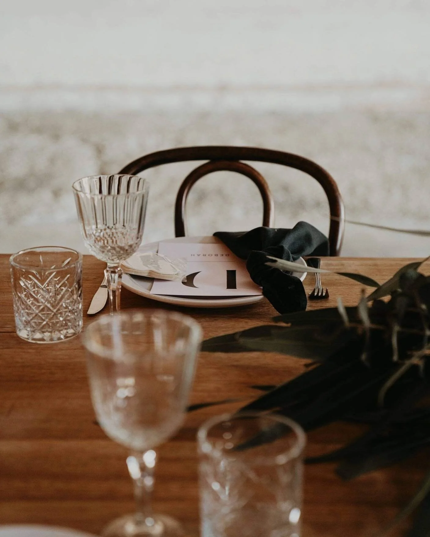Minimal, elegant tablescapes. With the beautiful glassware and bentwood chairs from @bourkehire and tables from @peppersprouthire pic from gorgeous @ariannaharryweddings florals from @wren.floralista #tablesetting #minimal #weddinginspiration #foreth