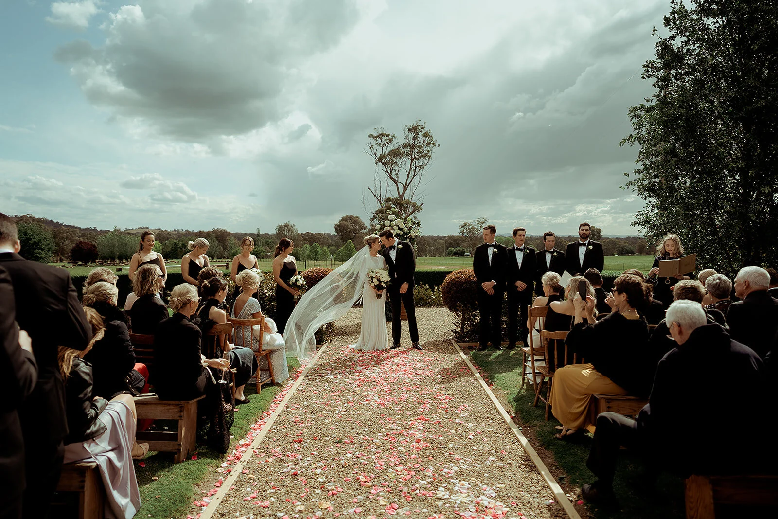 LucindaOliver-JacksonGrantWeddings-143_websize.jpg