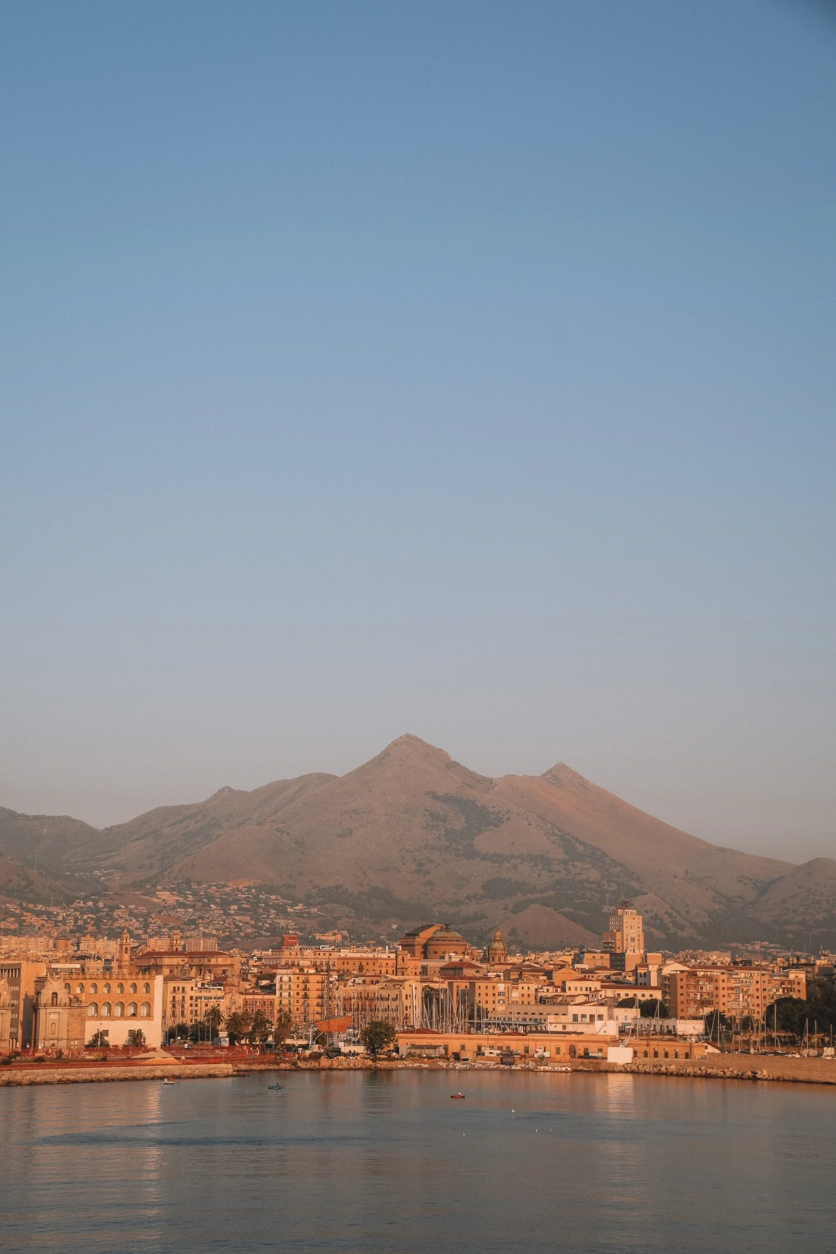  Views of Palermo from the boat 