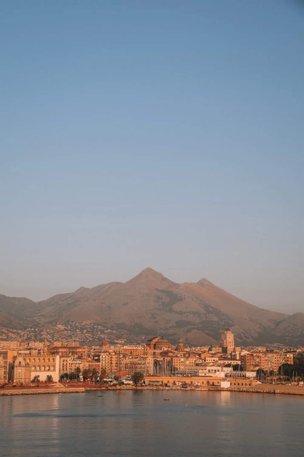  Views of Palermo from the boat 