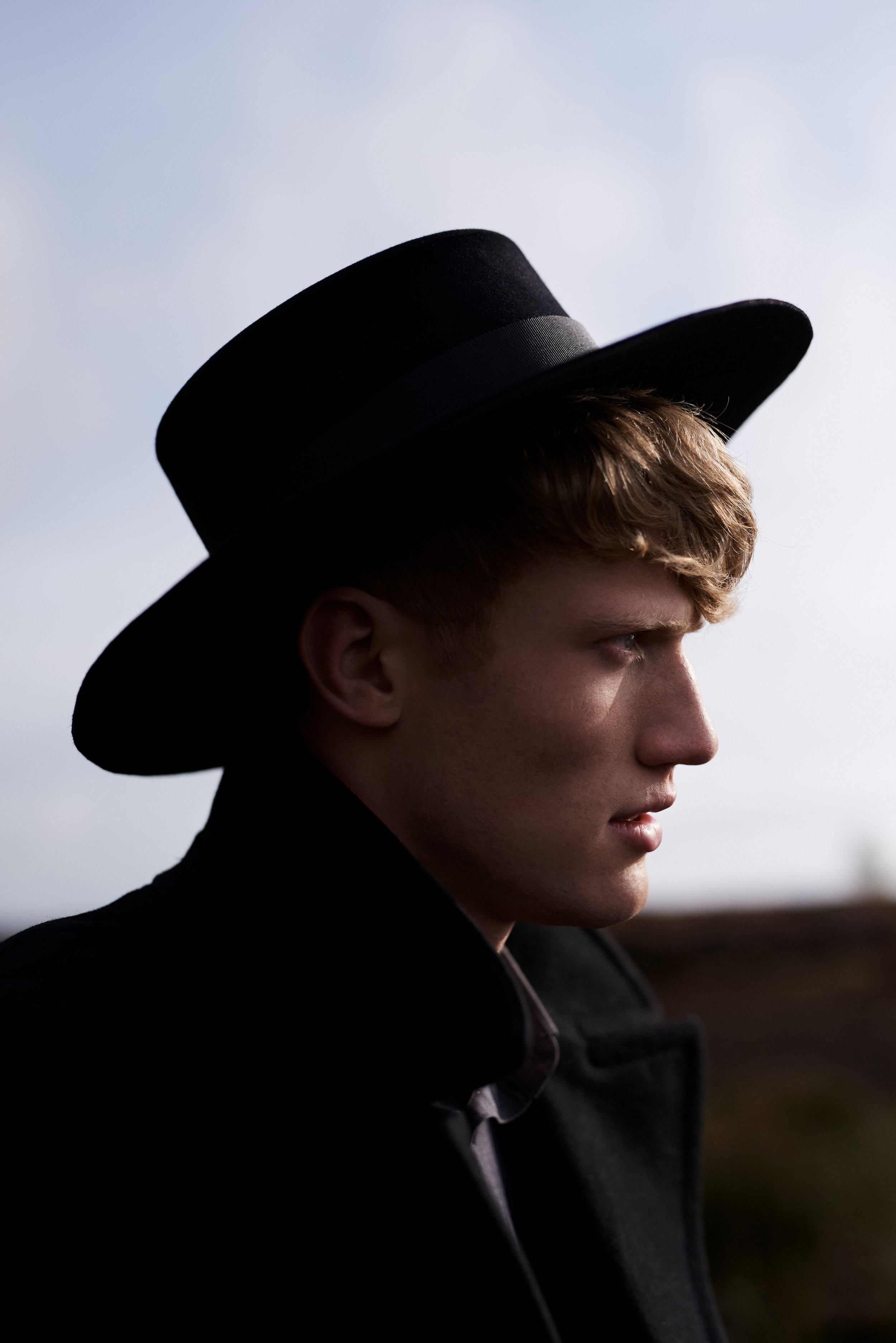 Black Caldor hat
