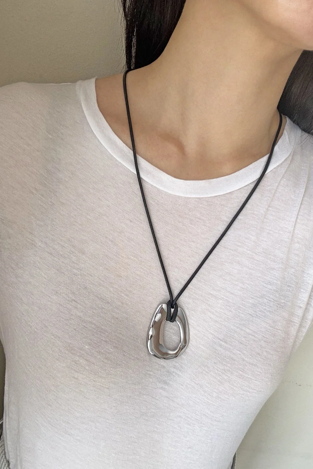 Metal Pendant Necklace