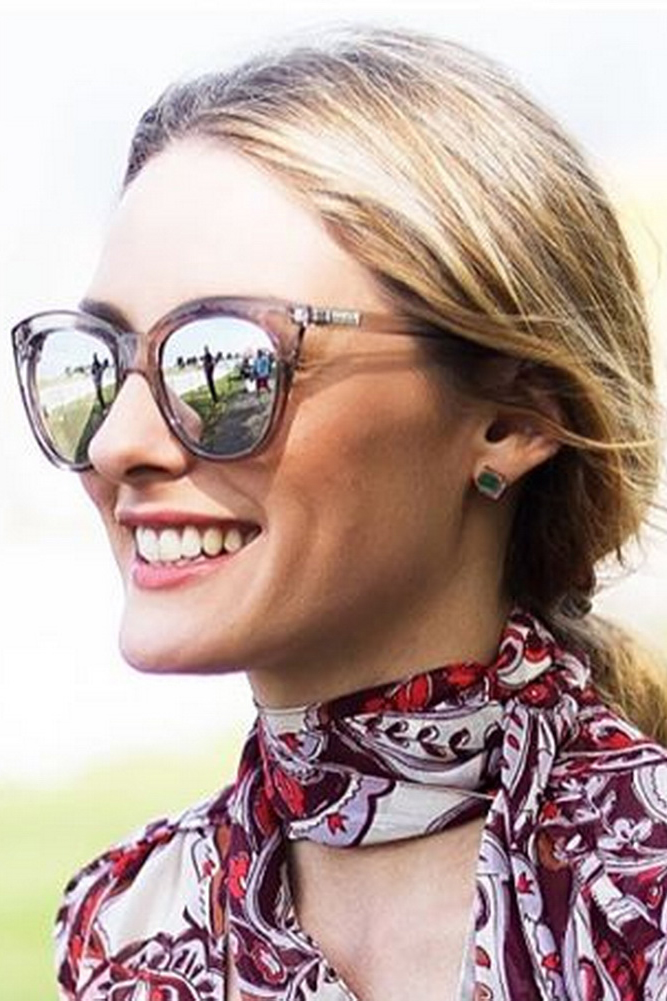 Olivia Palermo in Le Specs Halfmoon Magic Sunglasses - Stone