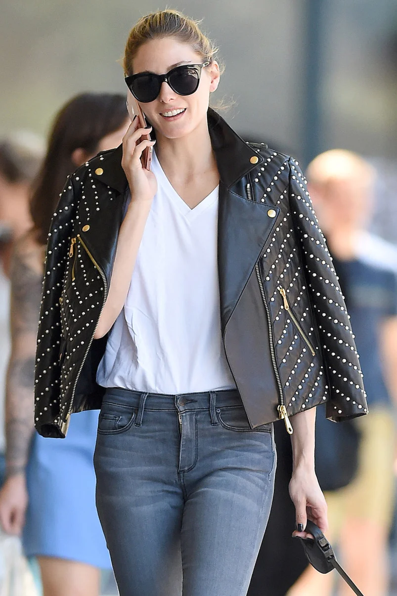 Olivia Palermo in Le Specs Halfmoon Magic Sunglasses - Black