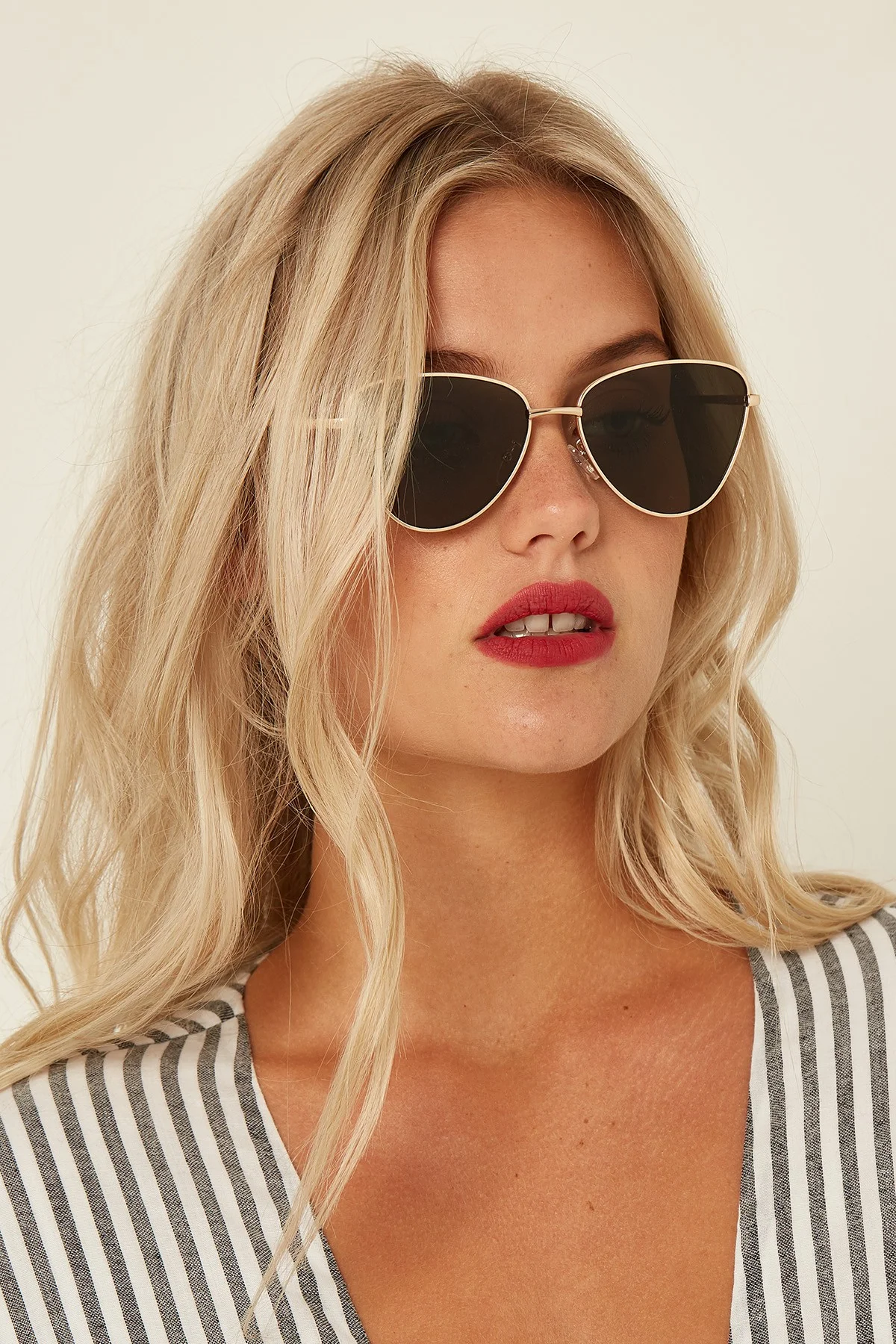 Le Specs Echo Sunglasses - Matte Gold