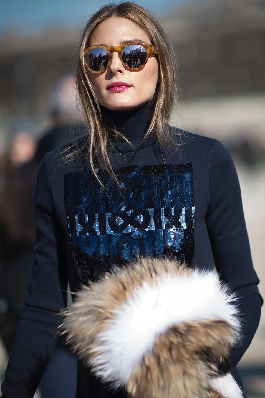 Olivia Palermo in Le Specs Hey Macarena Polarized Sunglasses - Syrup Tort