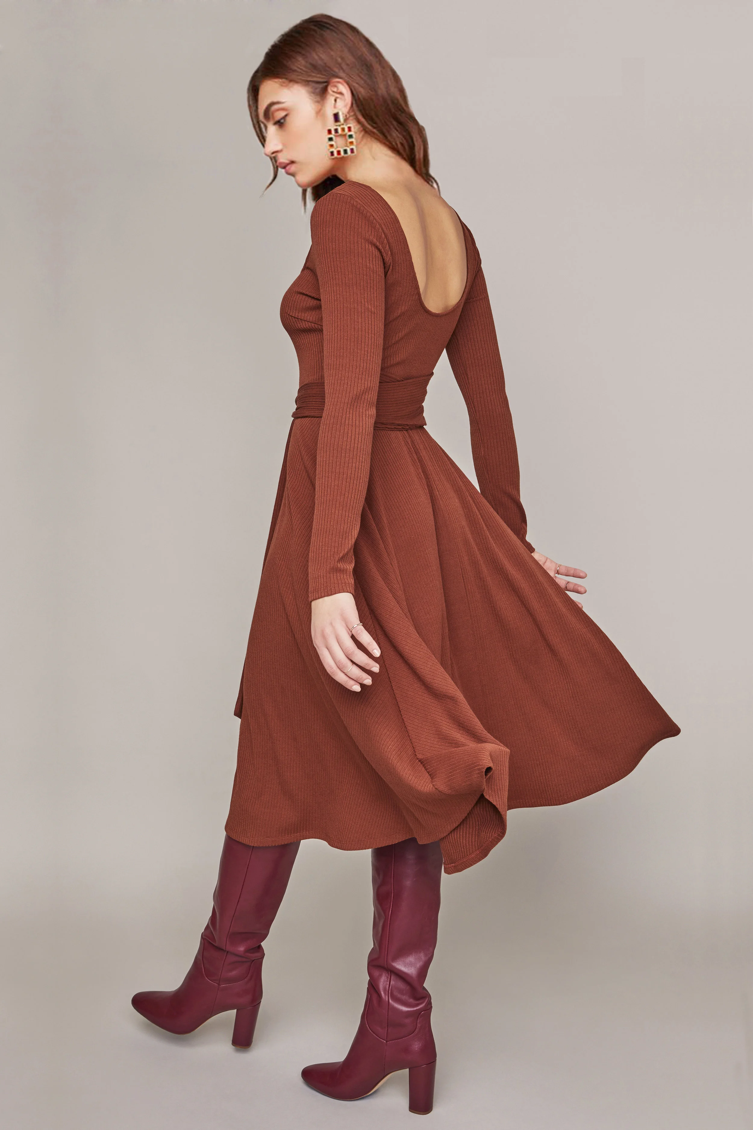 ASTR the Label Sinclair Knit Midi Dress