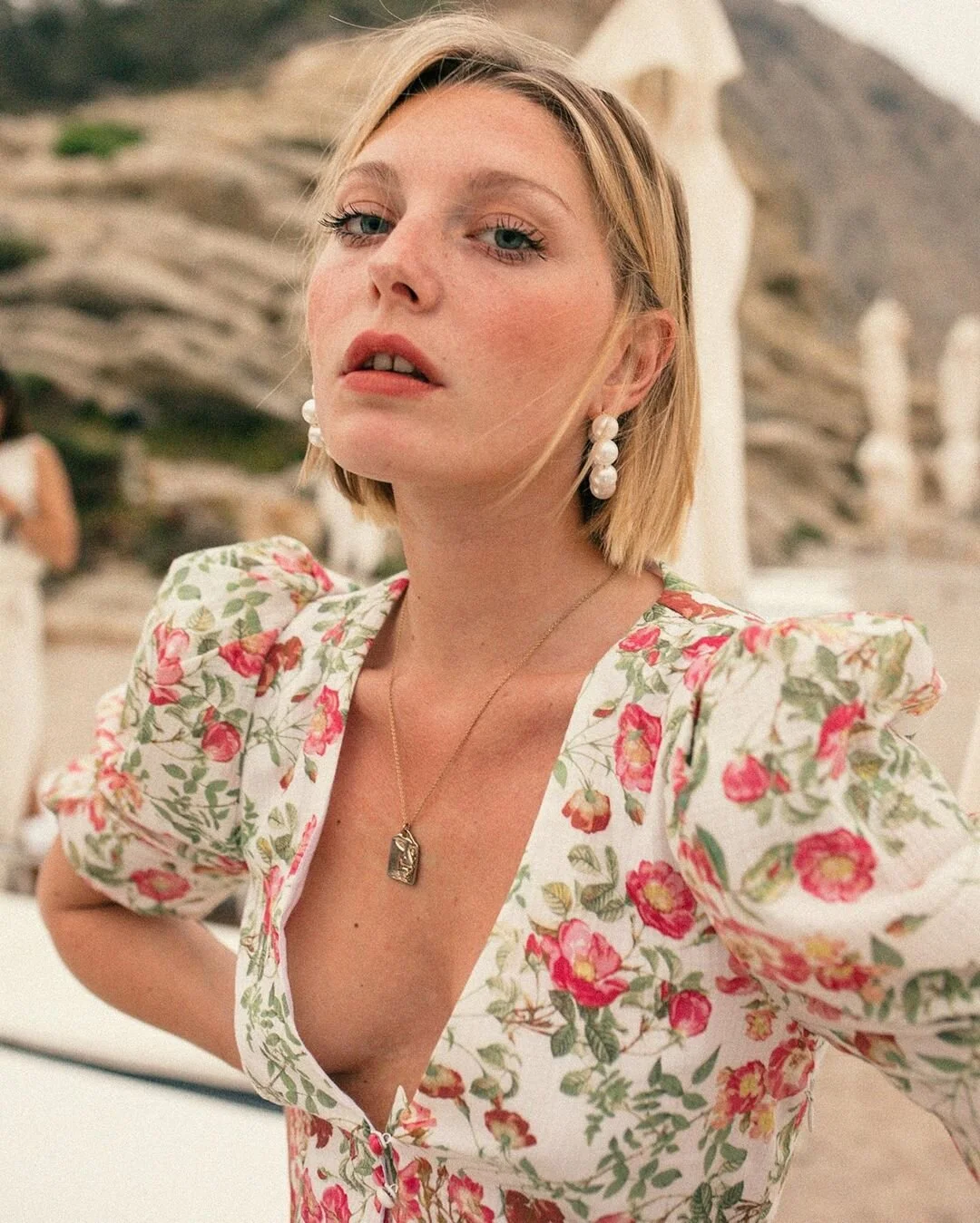 bec and bridge le follies