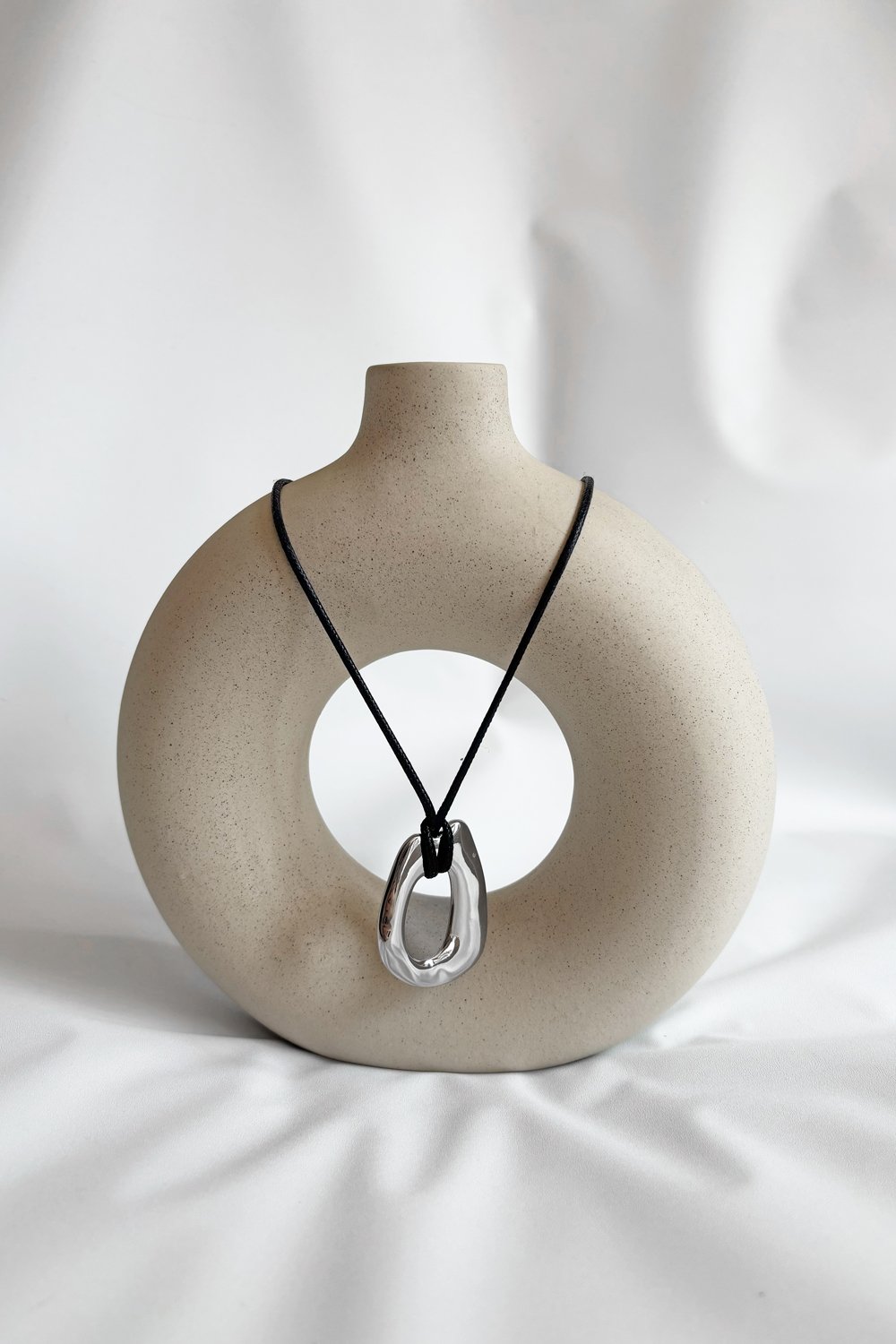 Metal Pendant Necklace