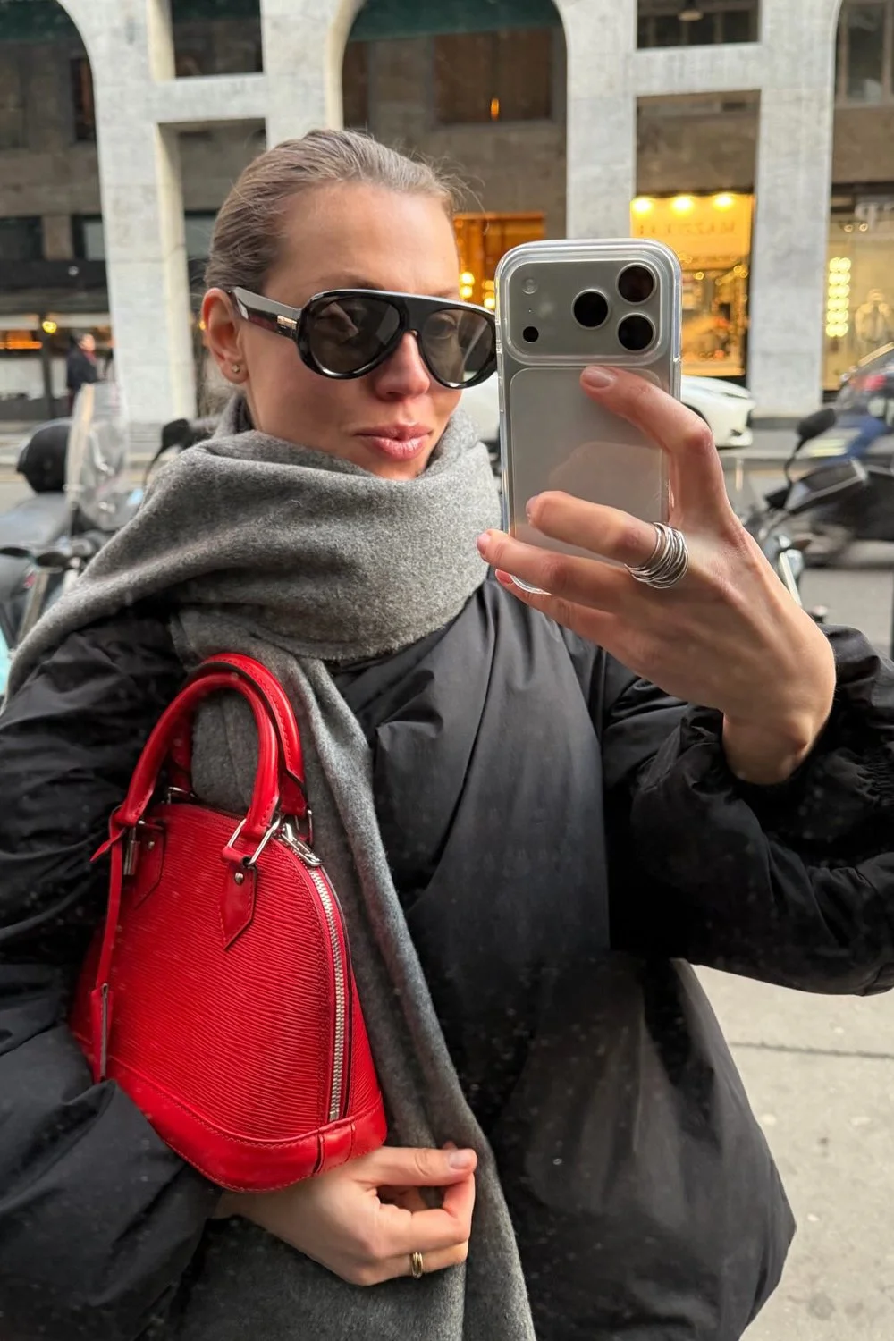 @dariazeni_ in Le Specs Dream Boat Sunglasses - Black - Khaki Mono Polarized