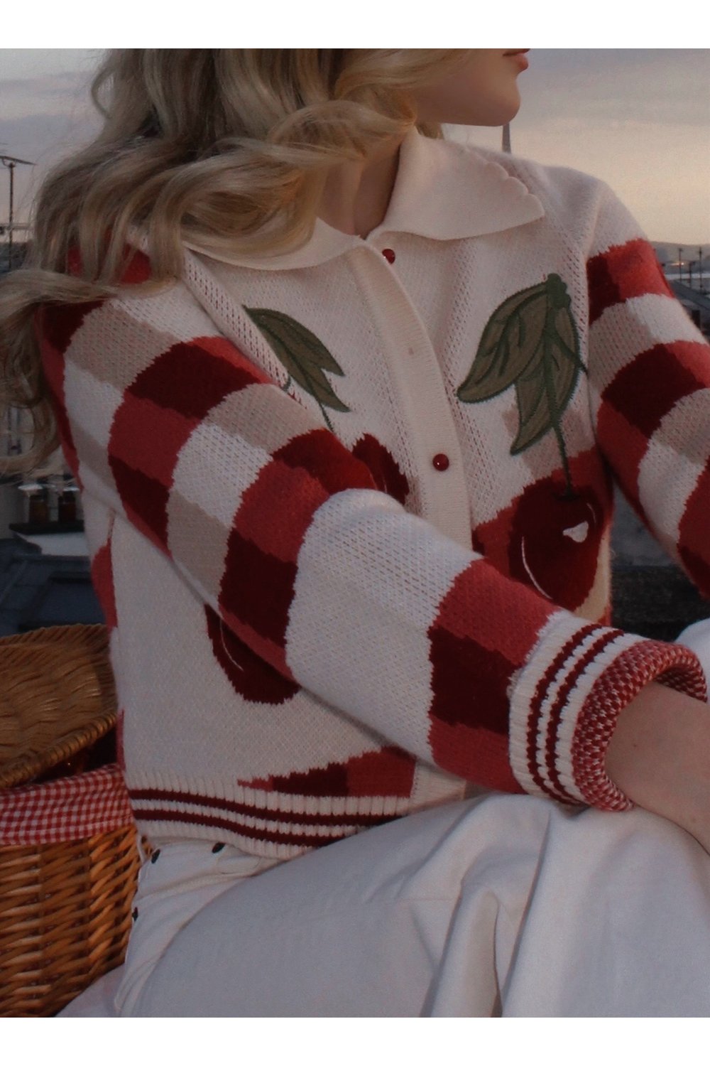 @marinerullier in House of Sunny The Cherry Tripper