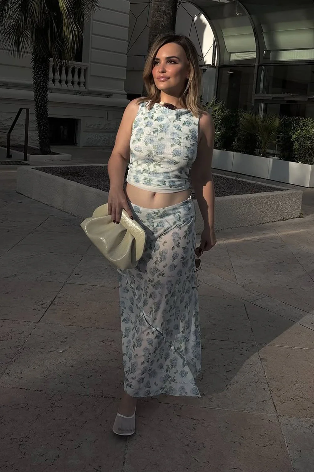 @carolinaogliaro in House of Sunny Hydrangea Asymmetric Mesh Skirt