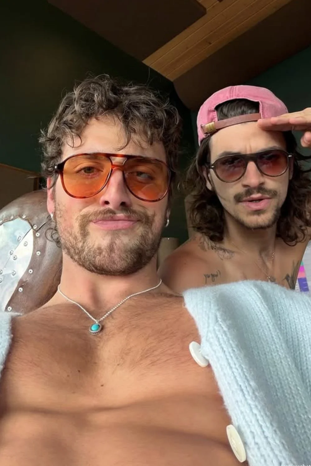 Benson Boone in Le Specs Tragic Magic Sunglasses - Toffee Tort