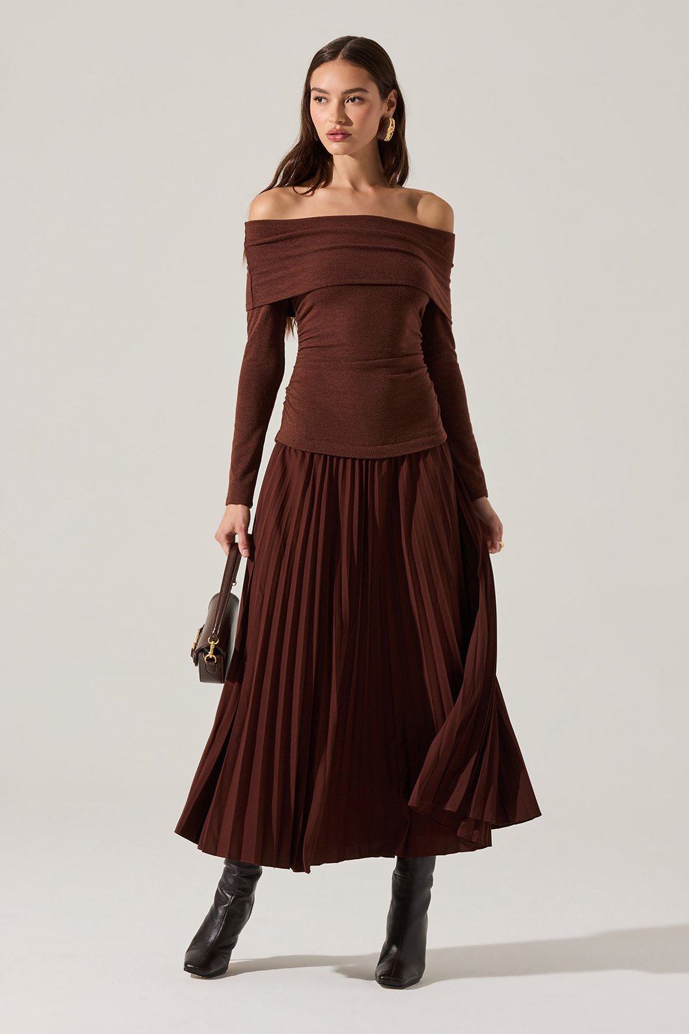 IMWIM - Home to the world's most-coveted designer apparel, bags, shoes, and sunglasses IMWIM - Home to the world's most-coveted designer apparel, bags, shoes, and sunglasses