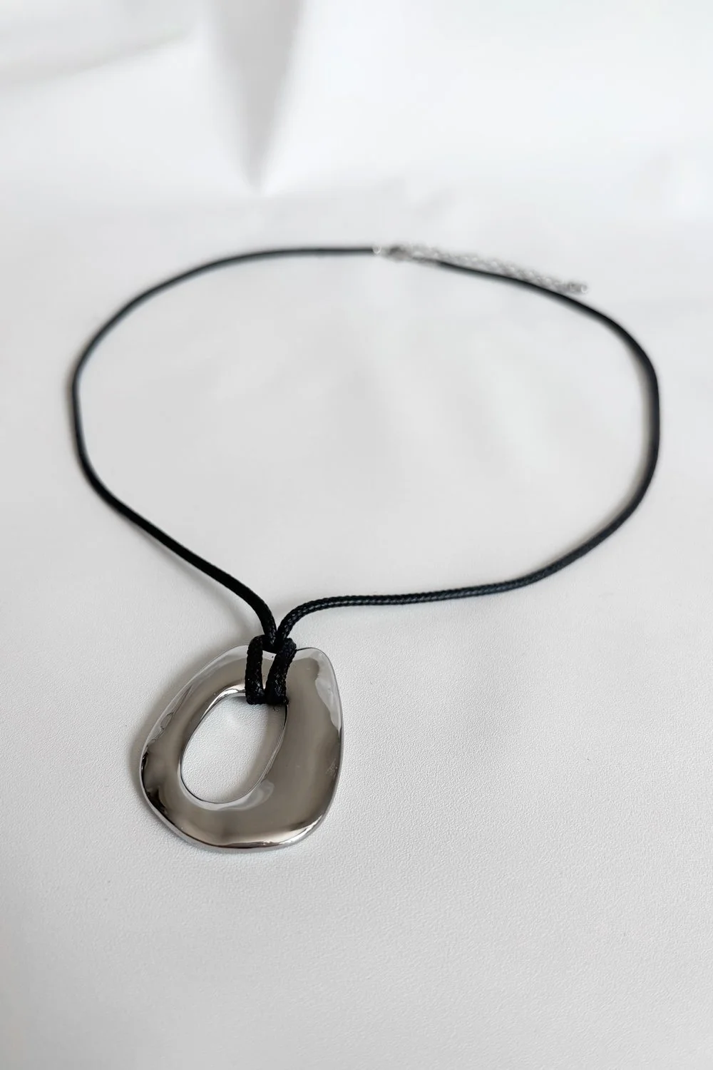 Metal Pendant Necklace