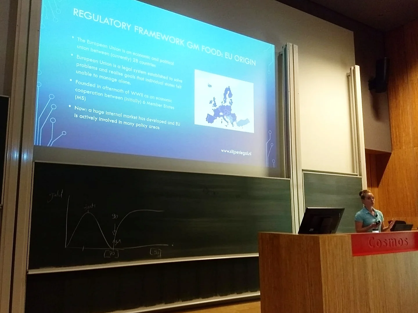 Slijpen Legal spreker op Science Honours Academy Symposium over genetisch gemodificeerde organismen (GMO's).