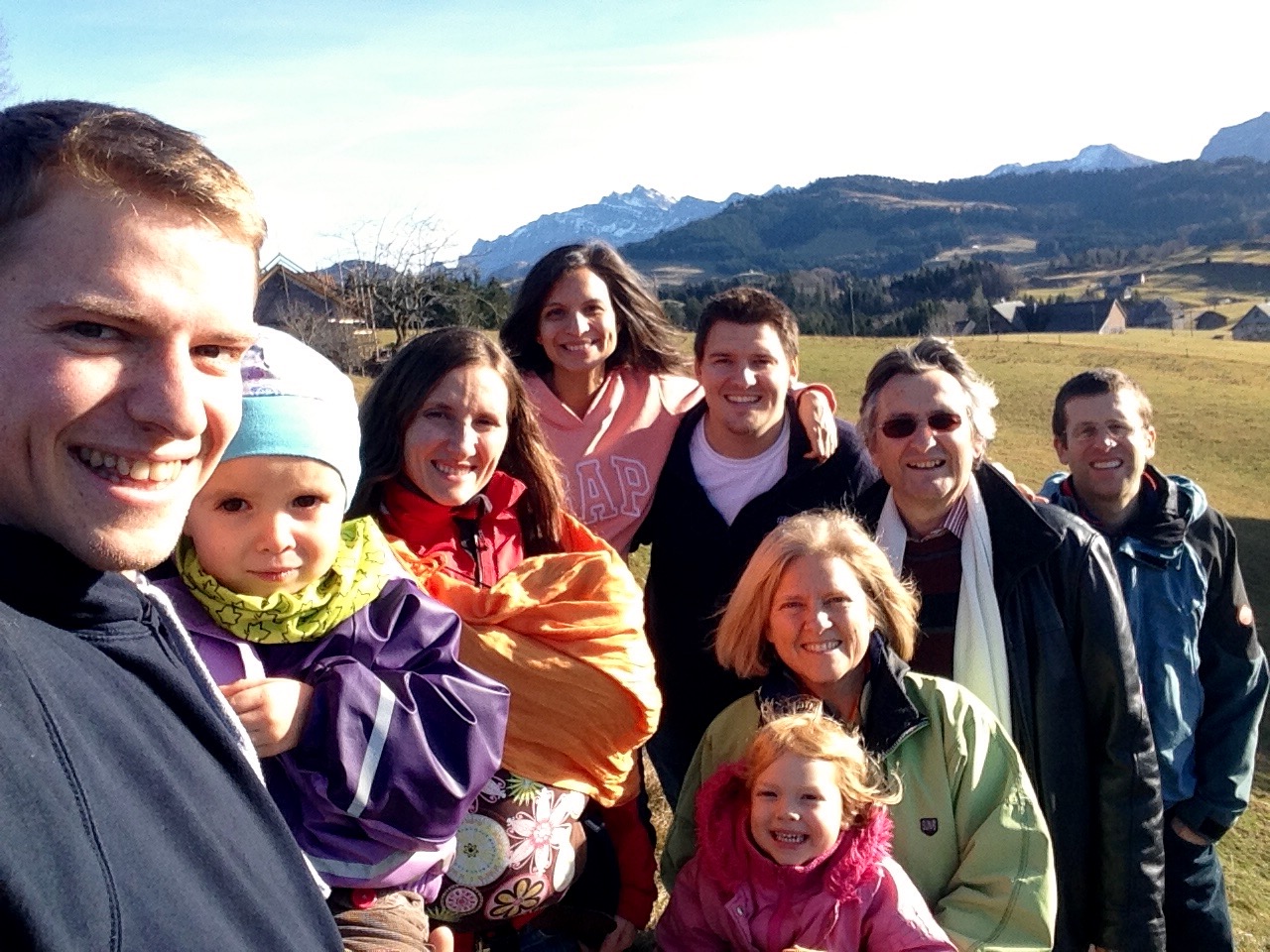 .... Investitionen in die Familie tragen die grössten Früchte .. Investing in your family tree – the way to grow the greatest fruit! ....