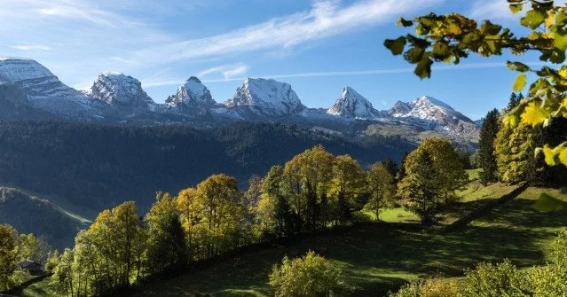 Neben dem Garten kann auch eine schöne Landschaft, wie hier bei uns im Toggenburg, auf unsere Gesundheit positiv wirken. Unsere Gäste in unserem Gesundheitszentrum Sonnmatt sind jedesmal hochgradig begeistert.