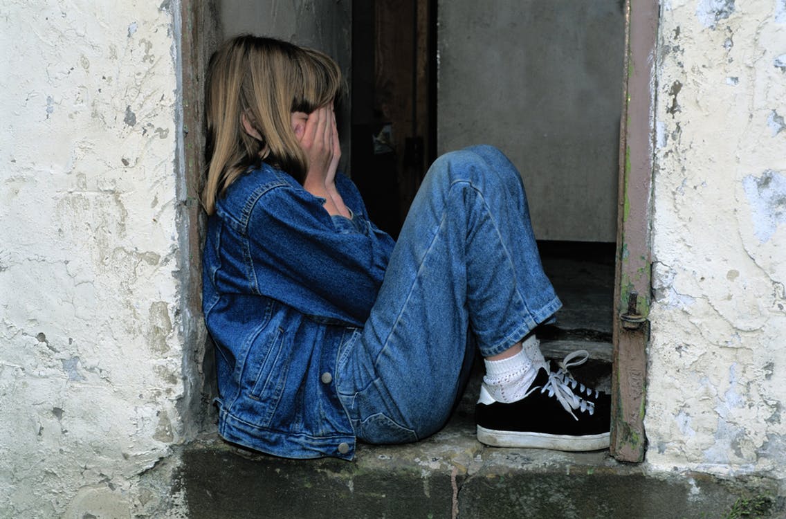 .... Die Kinder im Teenager-Alter sind eine besondere Herausforderung. Die Komplexität des Lebens öffnet sich ihnen. Um darin ihren Platz zu finden, brauchen sie einen Rückhalt, ein Elternhaus, wo sie Geborgenheit finden und den Liebestank auffüllen können. Das ist nicht immer einfach. Wie man das am besten angeht, wollen wir im nächsten Blog etwas beleuchten. .. Teenagers are especially challenged as they are confronted with the complexity of life. In order to make their way through all the difficulties, they need backing, a home where they feel safe and loved. It’s not always easy for parents to provide these things. In next week’s blog, we will find out more about that. ....
