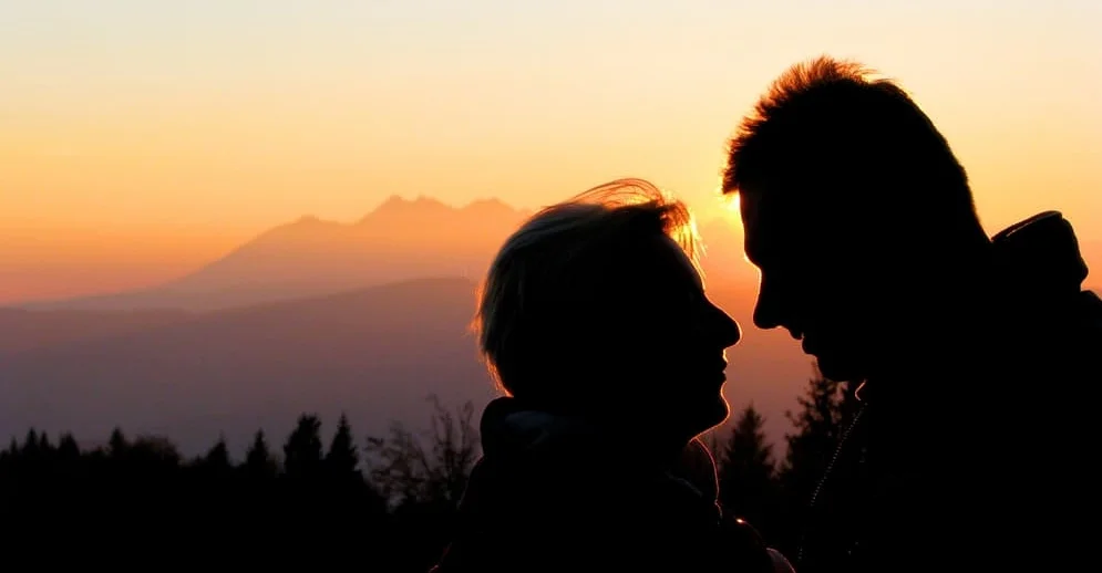 .... Es geht nichts über die LIEBE. Sie ist das grösste Geschenk, das wir von unserem Schöpfer erhalten haben. Bei IHM können wir jederzeit unseren Liebestank wieder aufladen. Wer das gelernt hat, ist eigentlich zu beneiden ! .. Nothing is greater than LOVE! It is the biggest gift we have received from our Creator. He can fill our love tank any time. Those who have discovered this secret are to be envied!!! ....