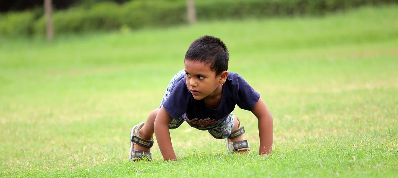 .... Es wird in der Schule, im Sport oder in einem anderen Hobby aussergewöhnliche Leistungen erbringen. .. Narcissistic children show unusual talent in school, at sports or in some other hobby. ....