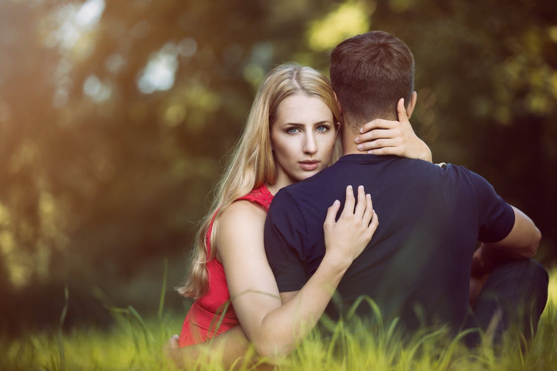 .... Echte Liebe ist gesucht. Füreinander sein trotz Widerständen. An Weisheit und Reife zunehmen, die Liebesqualität verbessern. Gläubige Christen finden in der Person JESUS die Liebesquelle, die den Liebestank immer wieder auffüllt. Gott sei herzlich gedankt. .. Wanted: True Love – supporting one another in spite of all obstacles, growing together in wisdom and maturity, improving the quality of love experienced. Christian believers find their source of love the constant filler of their love tanks in the person of JESUS. Thanks be to God for His amazing gift! ....